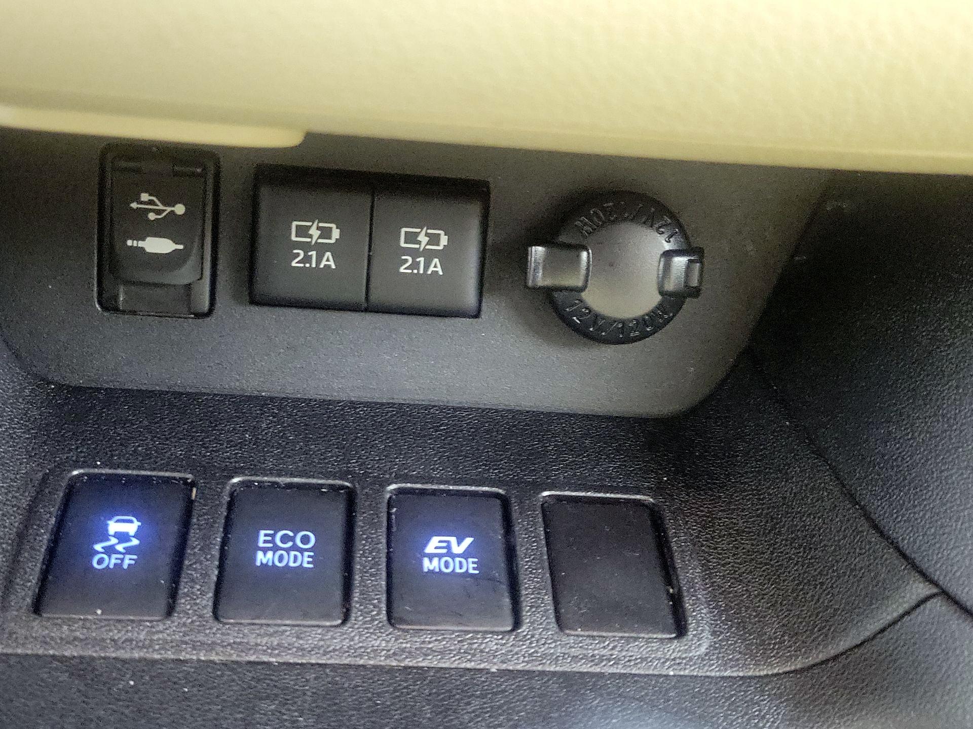 Thumbnail: 2017 Toyota Highlander - 19