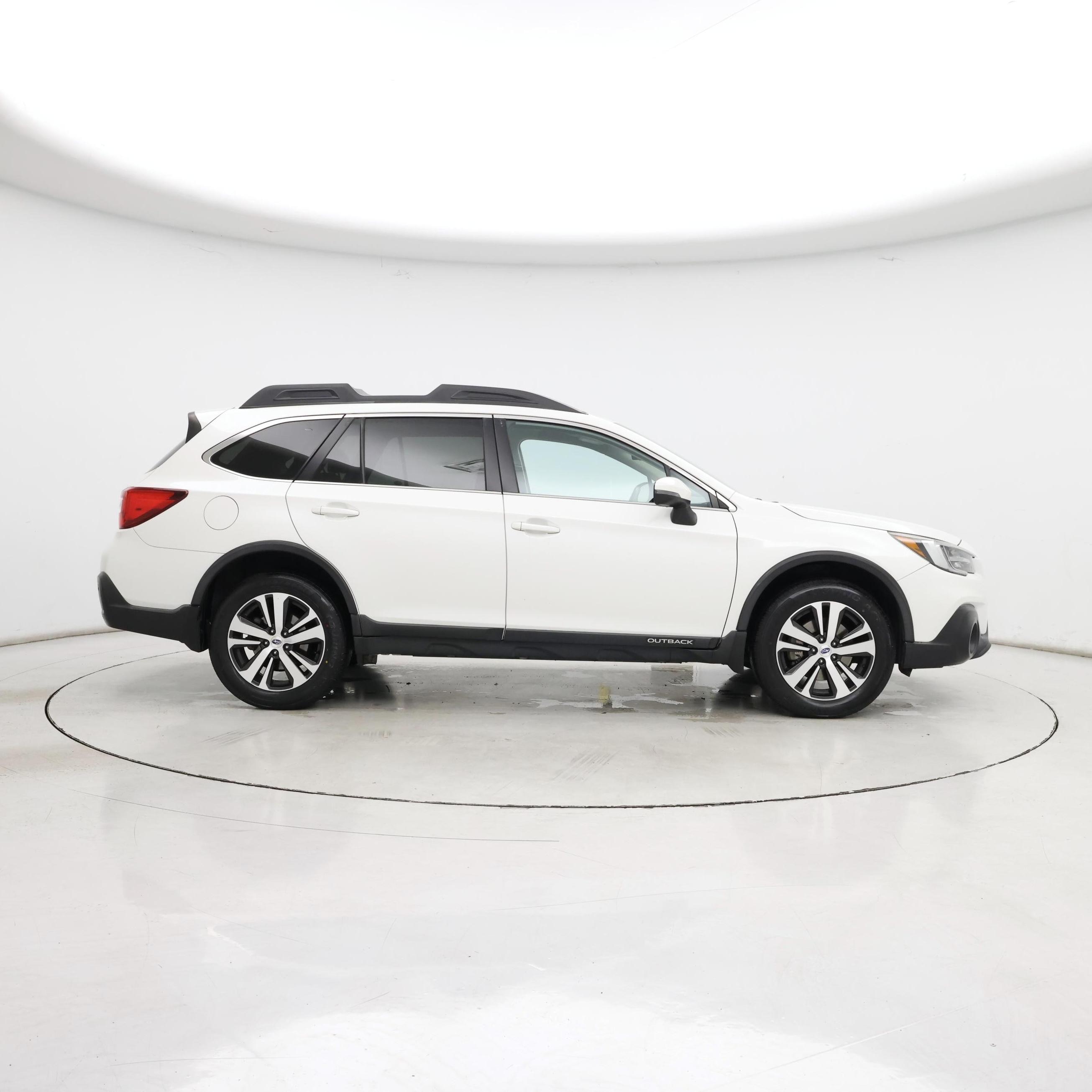 Thumbnail: 2018 Subaru Outback - 7