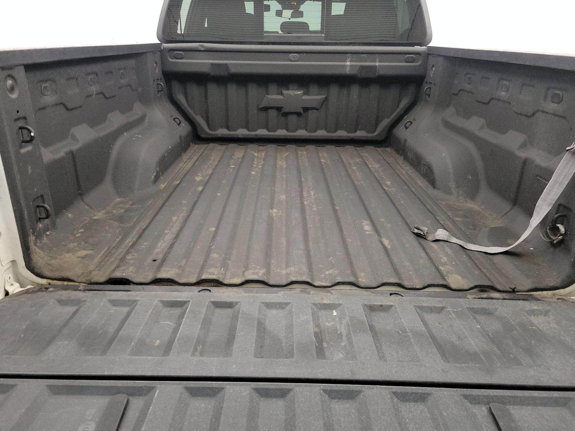 Thumbnail: 2023 Chevrolet Colorado - 20