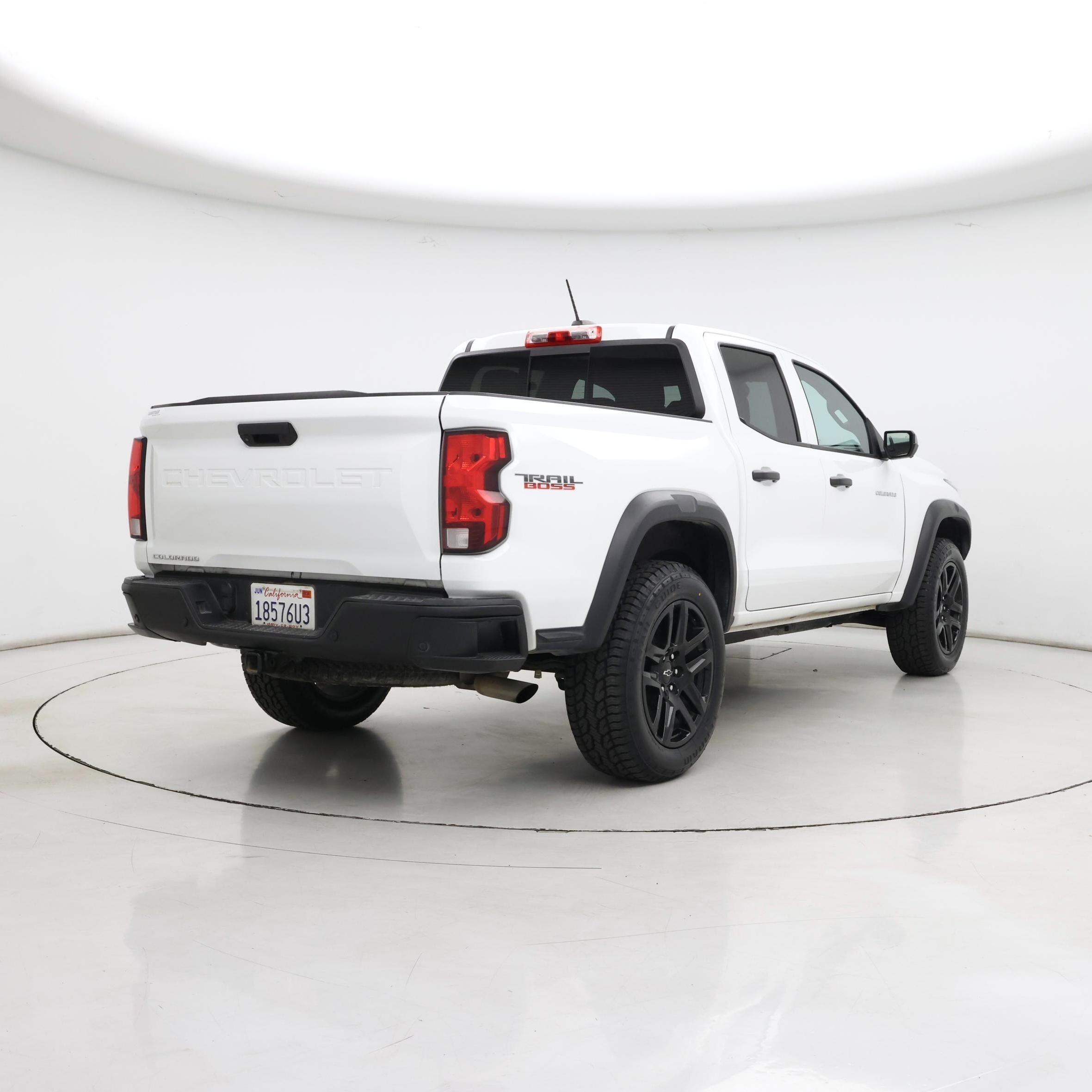 Thumbnail: 2023 Chevrolet Colorado - 8