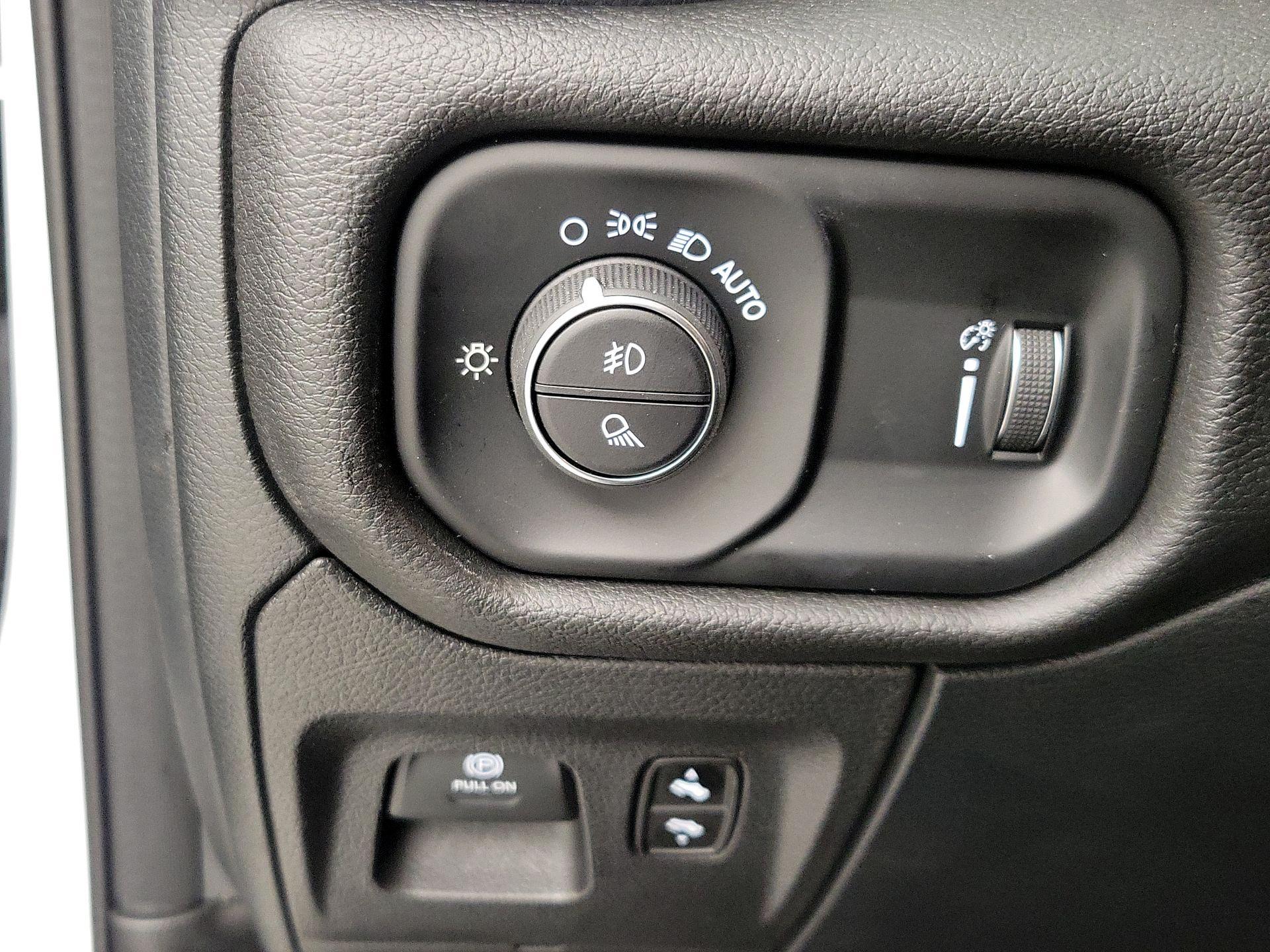 Thumbnail: 2025 RAM 1500 - 13