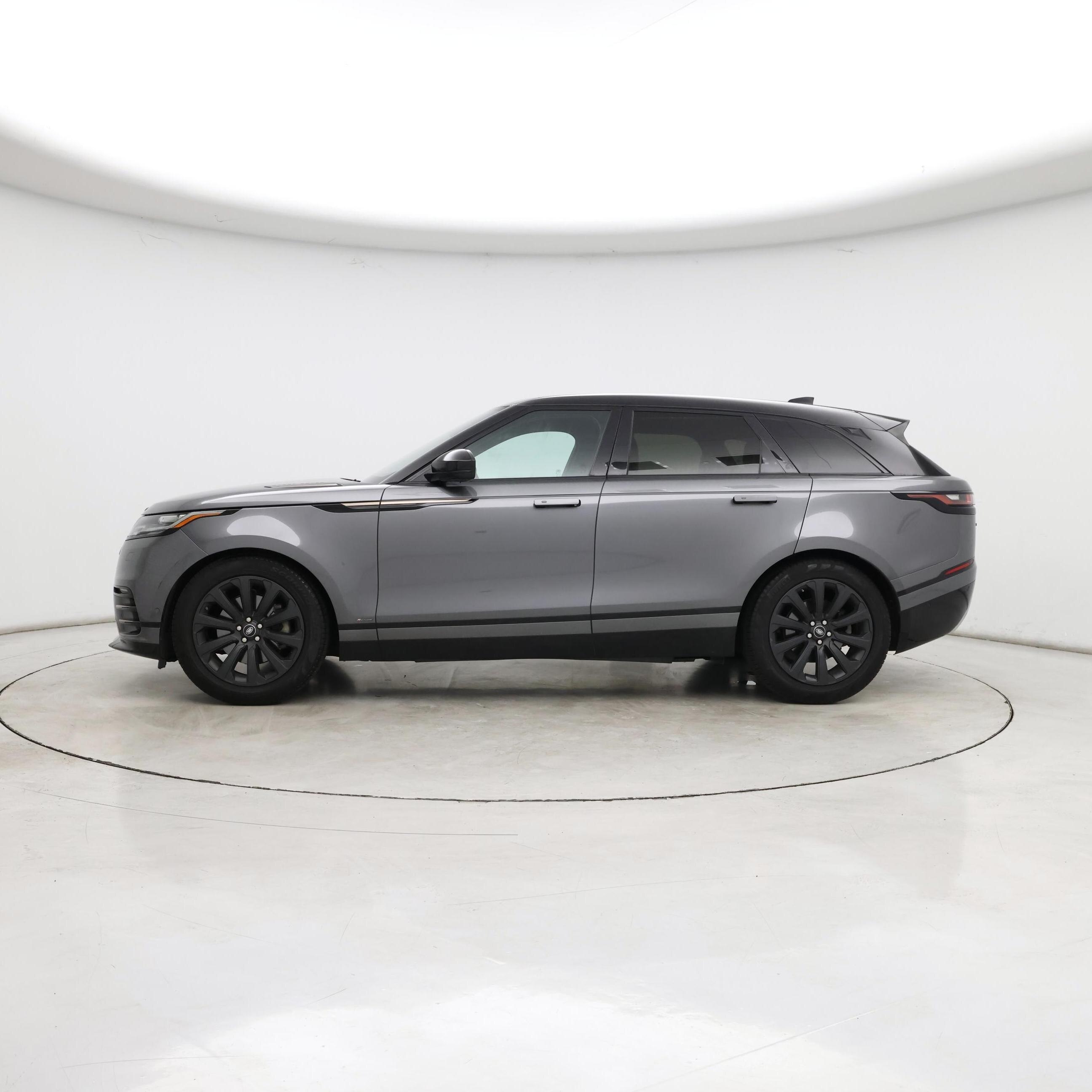 Thumbnail: 2018 Land Rover Range Rover Velar - 3