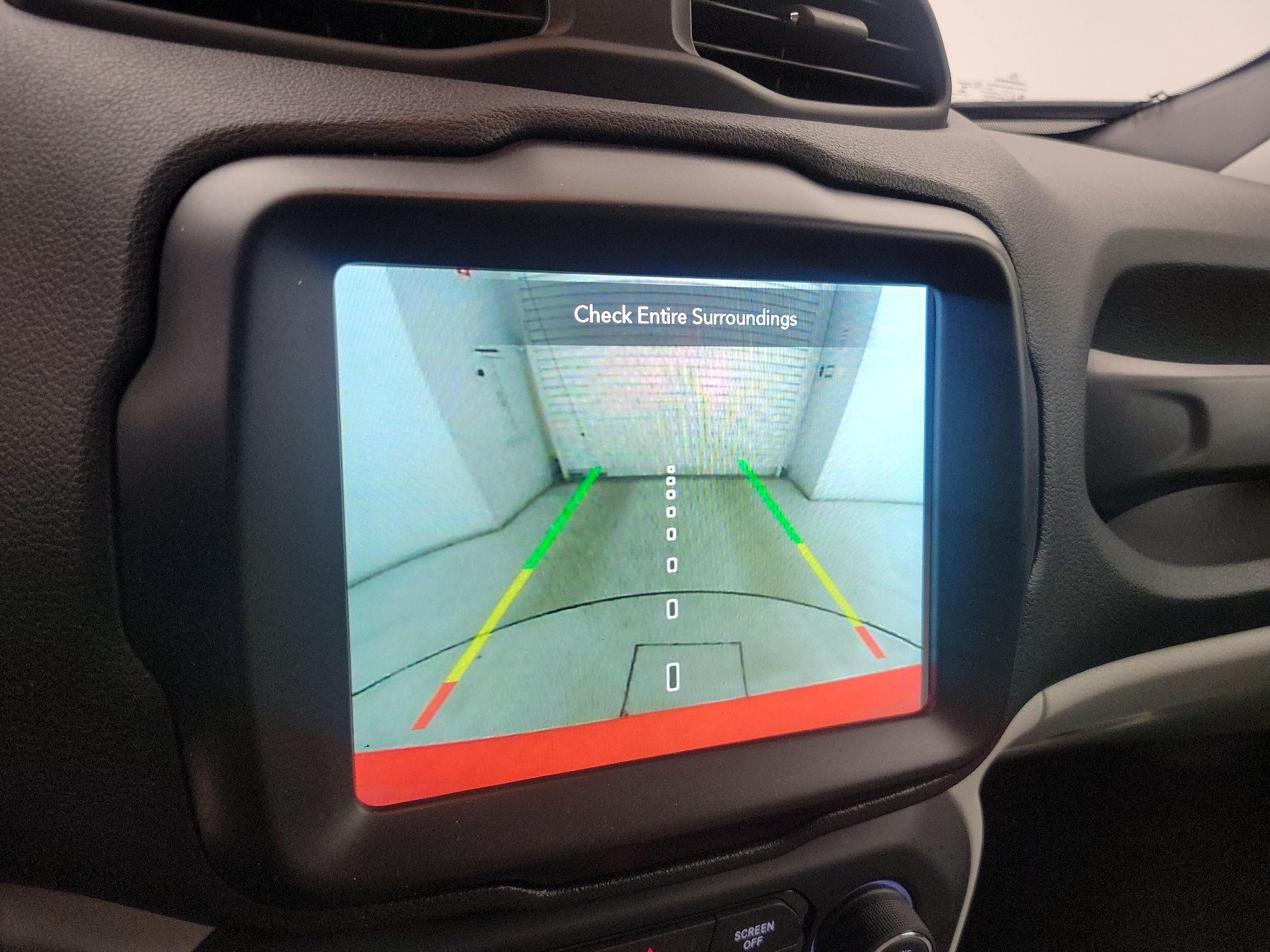 Thumbnail: 2022 Jeep Renegade - 15