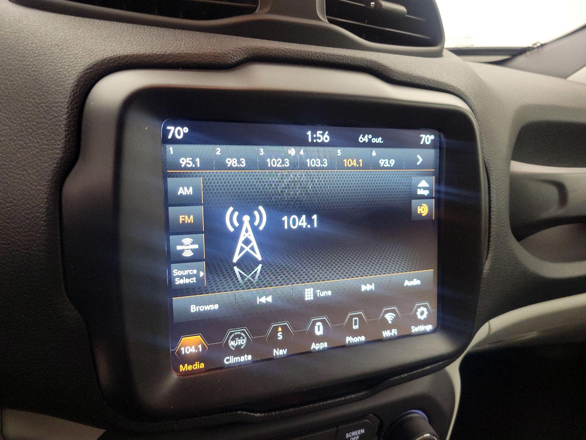 Thumbnail: 2022 Jeep Renegade - 16