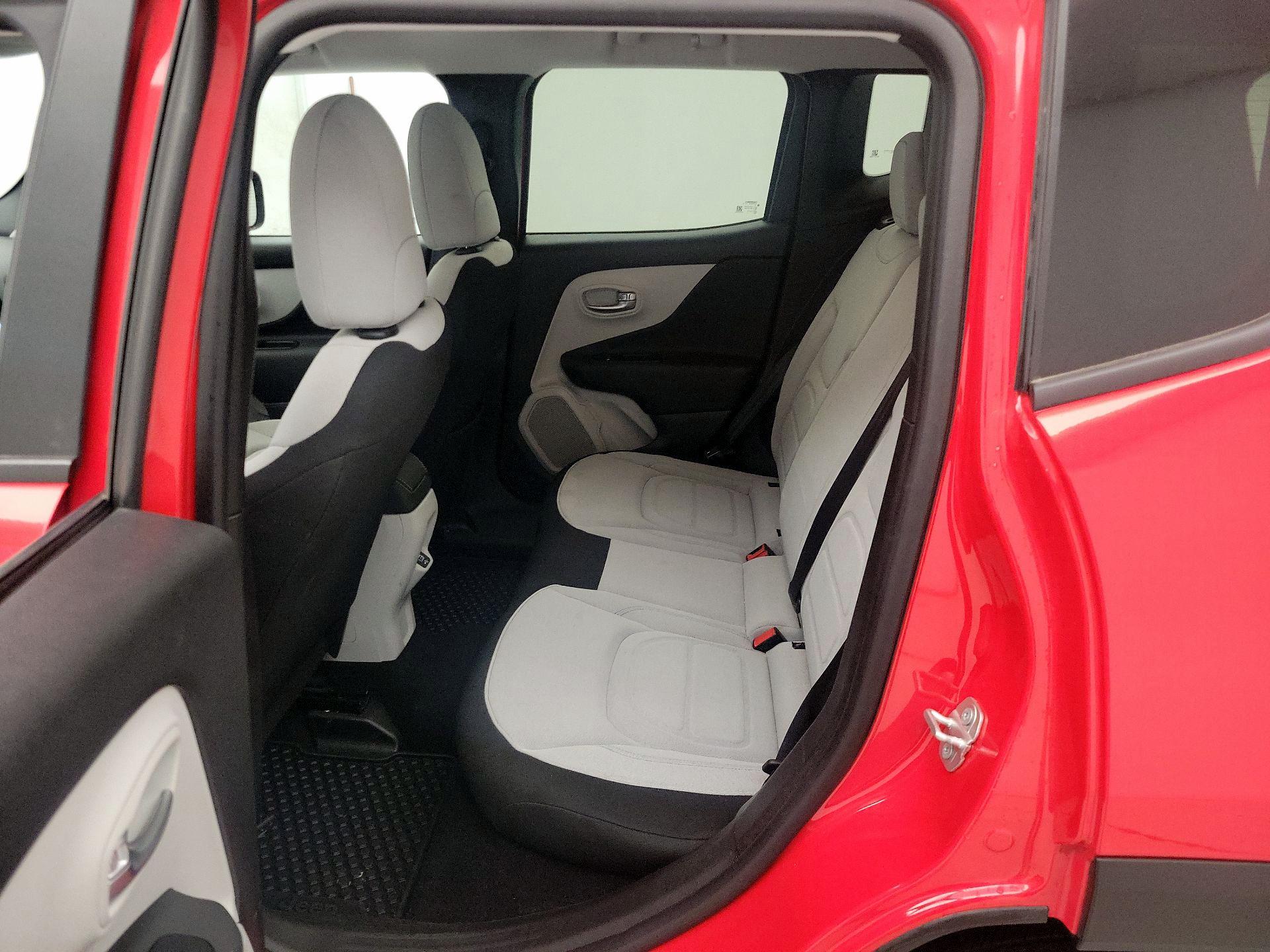 Thumbnail: 2022 Jeep Renegade - 20