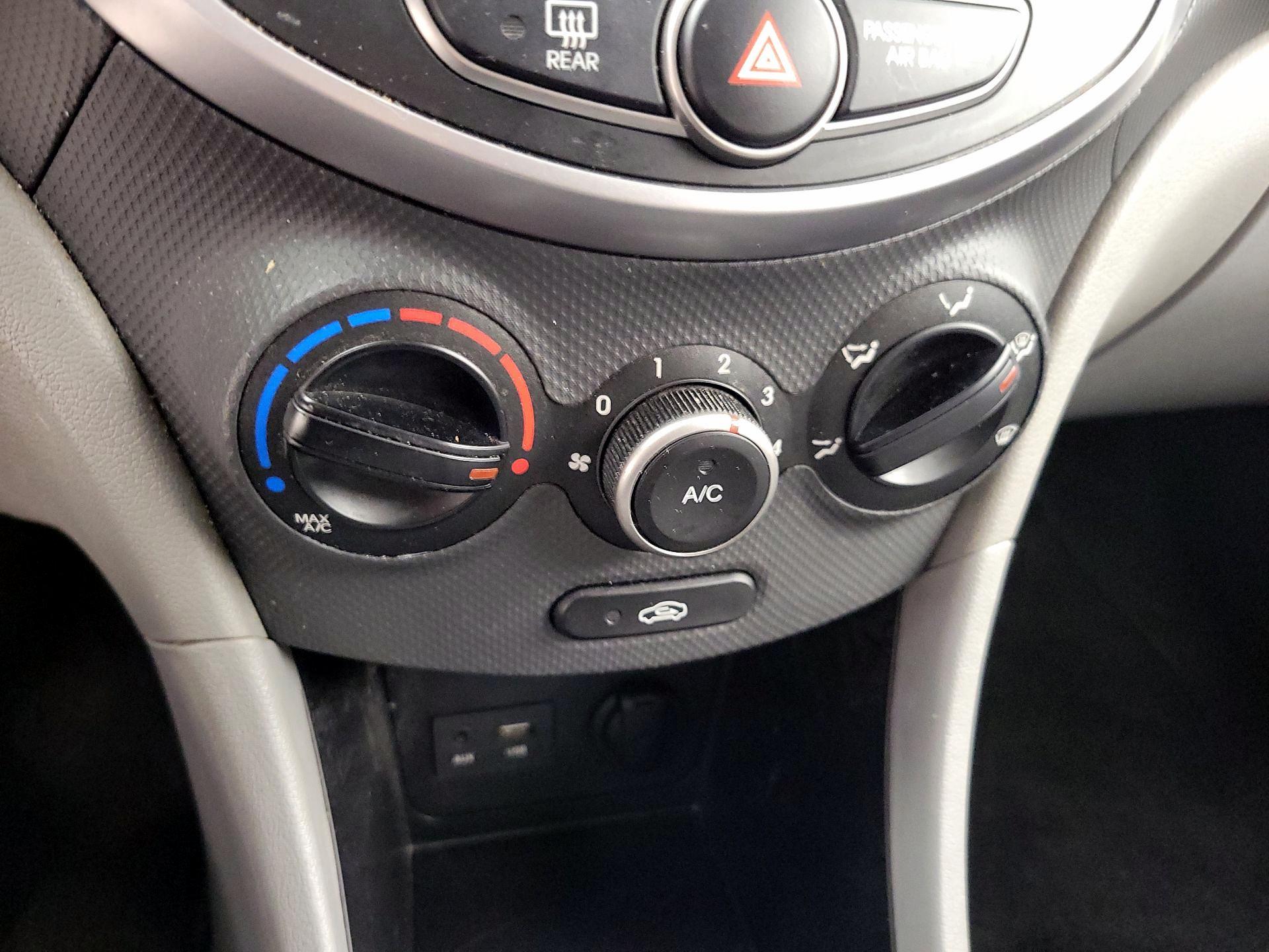 Thumbnail: 2017 Hyundai Accent - 15