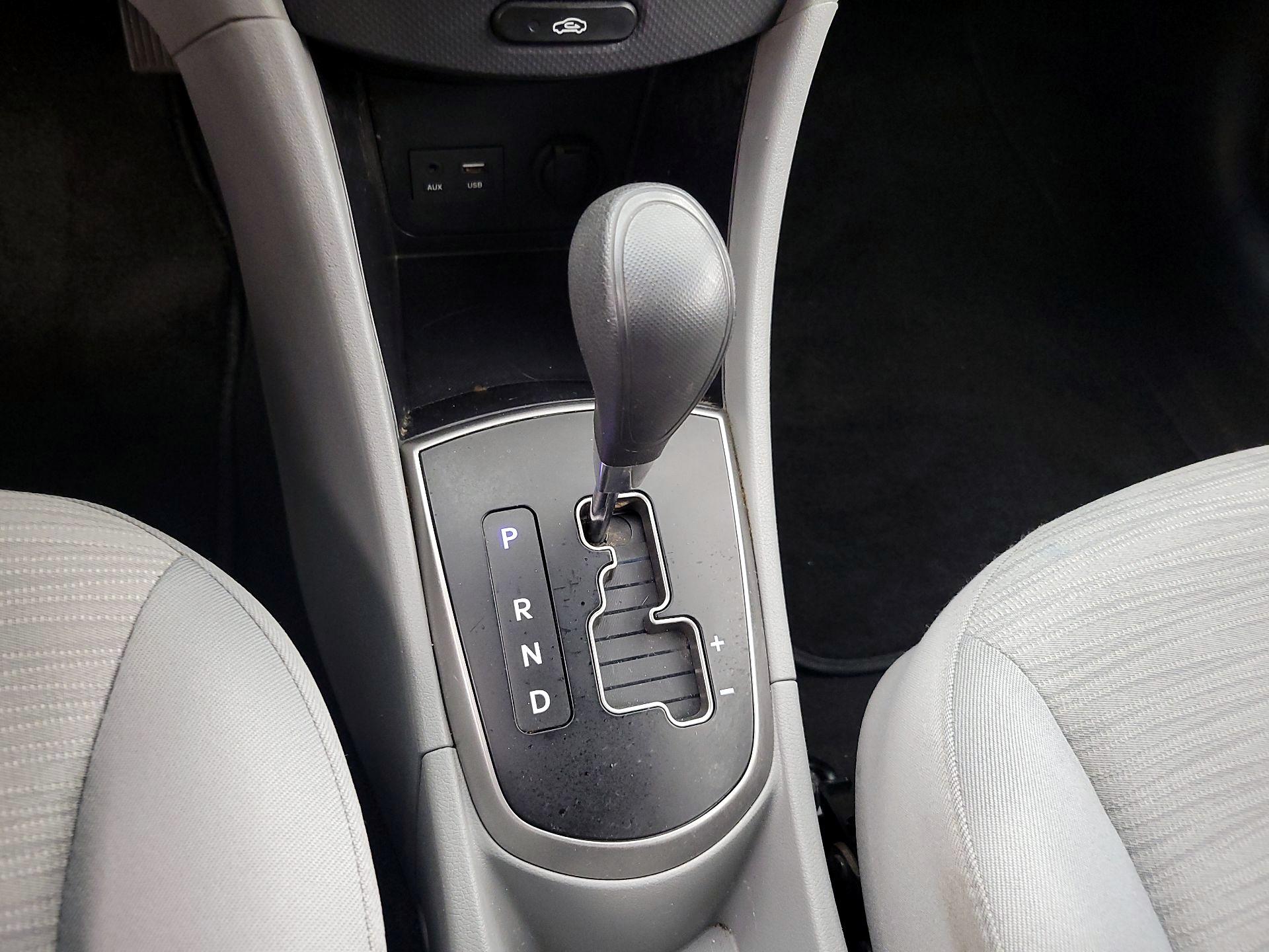 Thumbnail: 2017 Hyundai Accent - 16