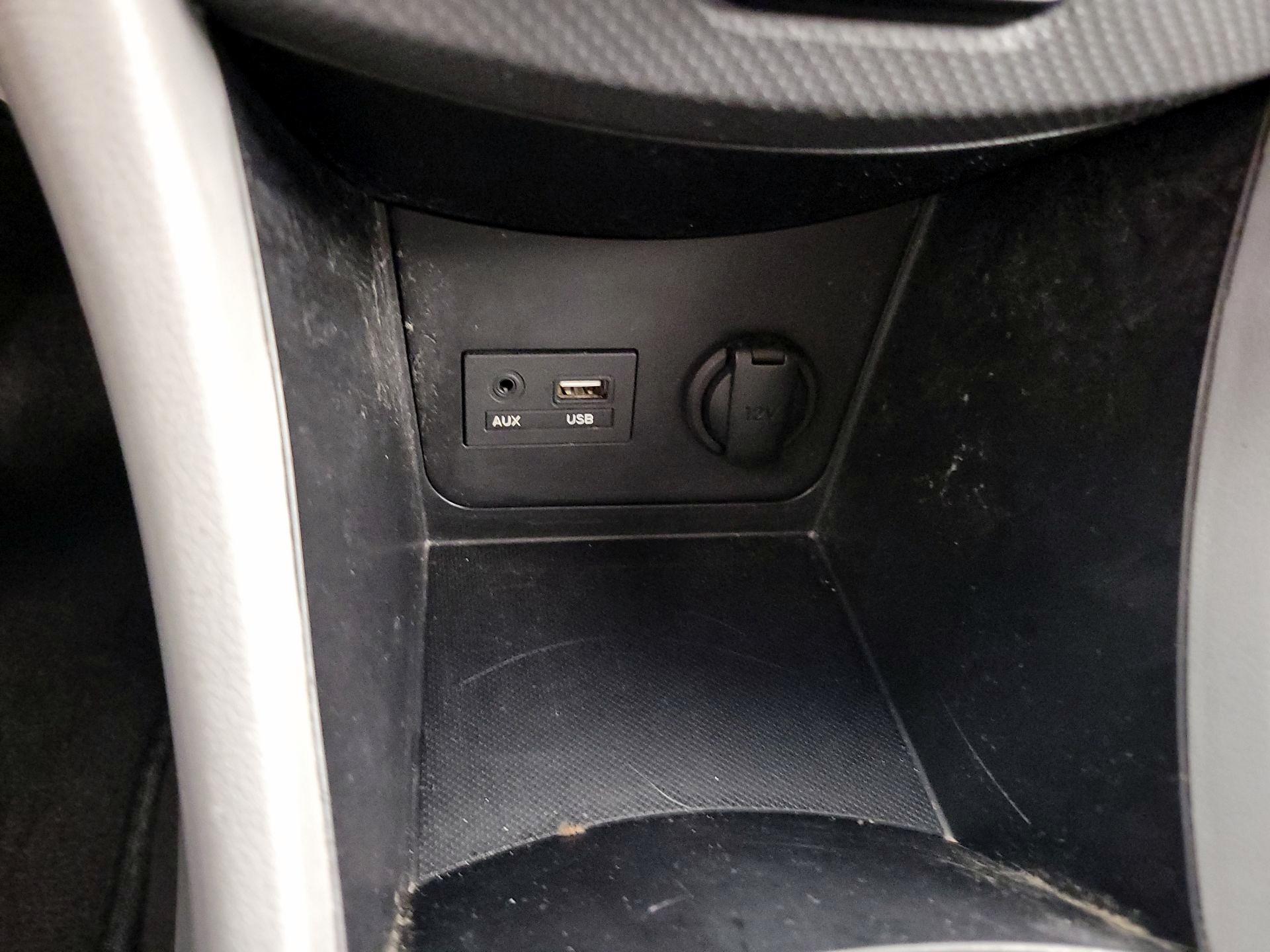 Thumbnail: 2017 Hyundai Accent - 17