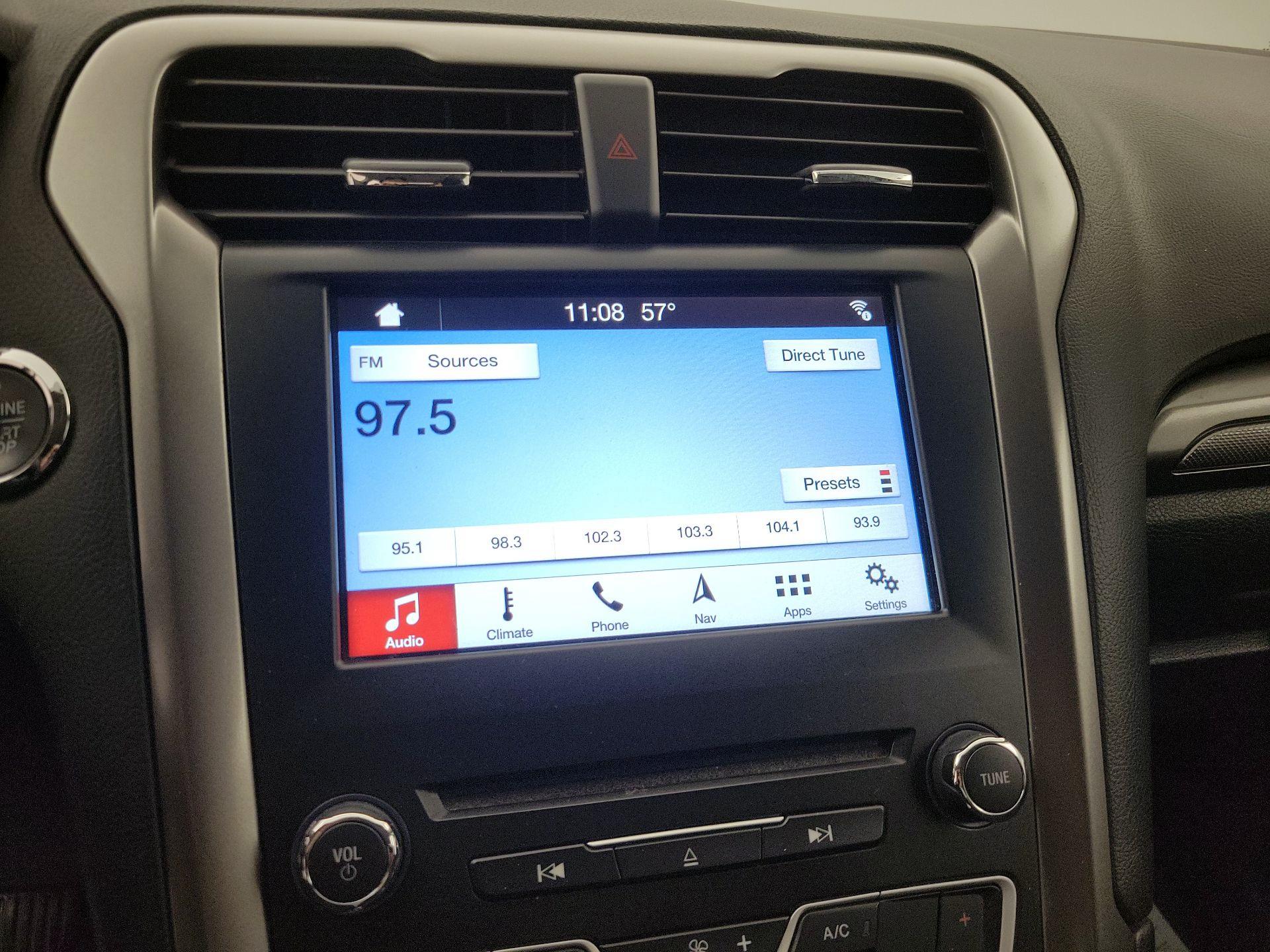 Thumbnail: 2017 Ford Fusion - 16