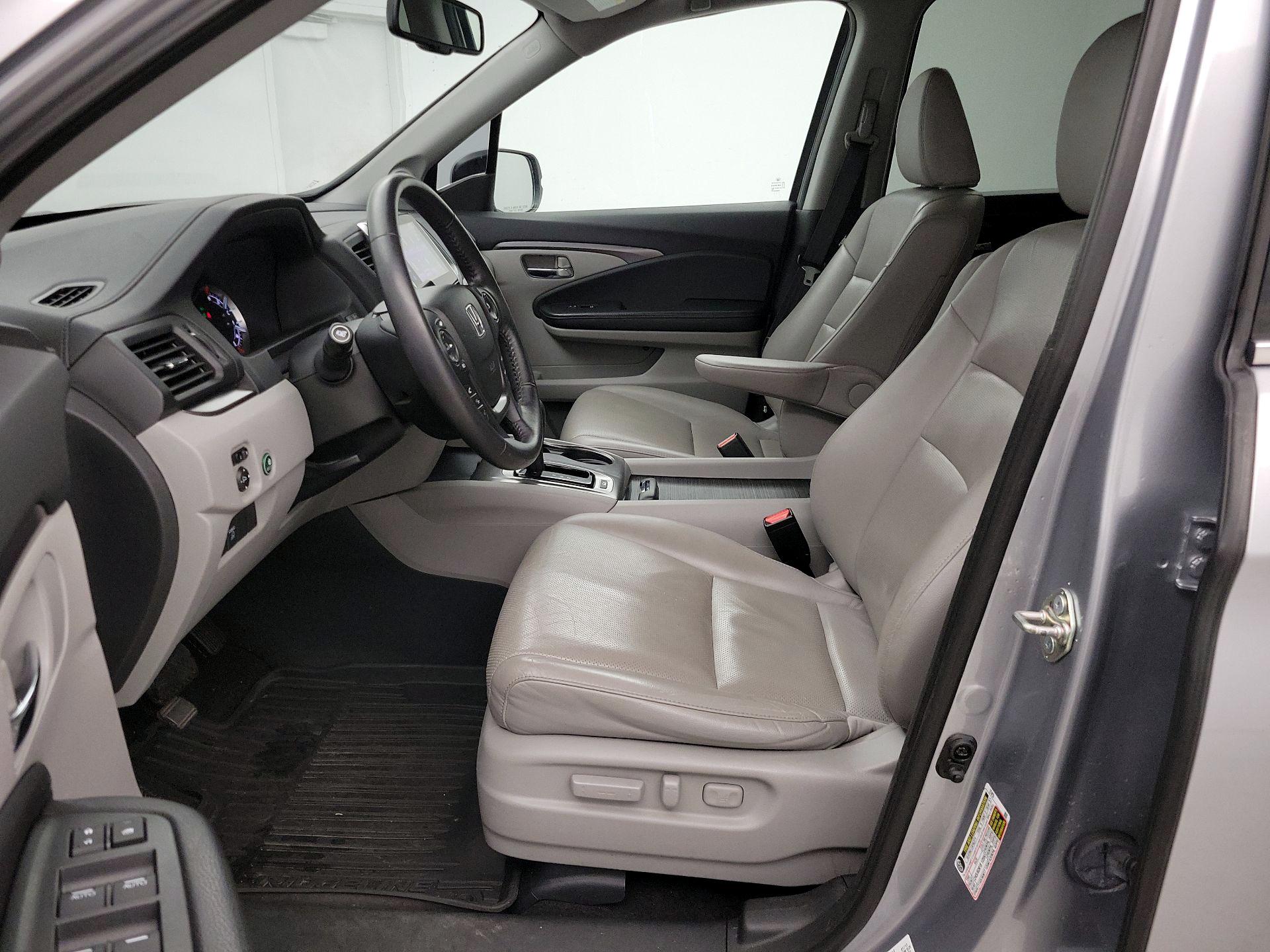 Thumbnail: 2017 Honda Ridgeline - 11