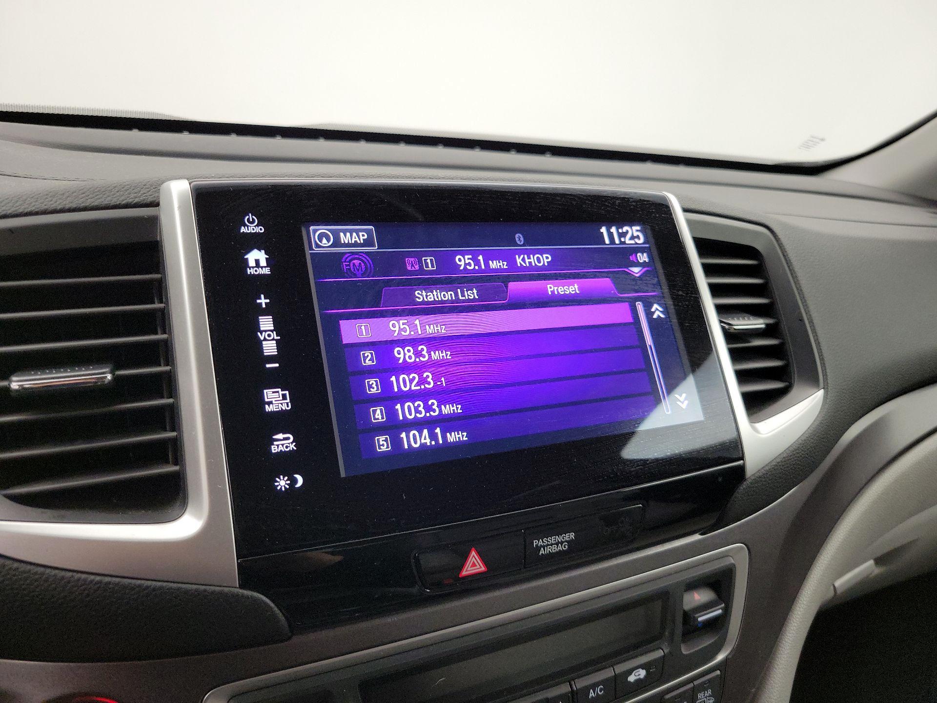 Thumbnail: 2017 Honda Ridgeline - 16