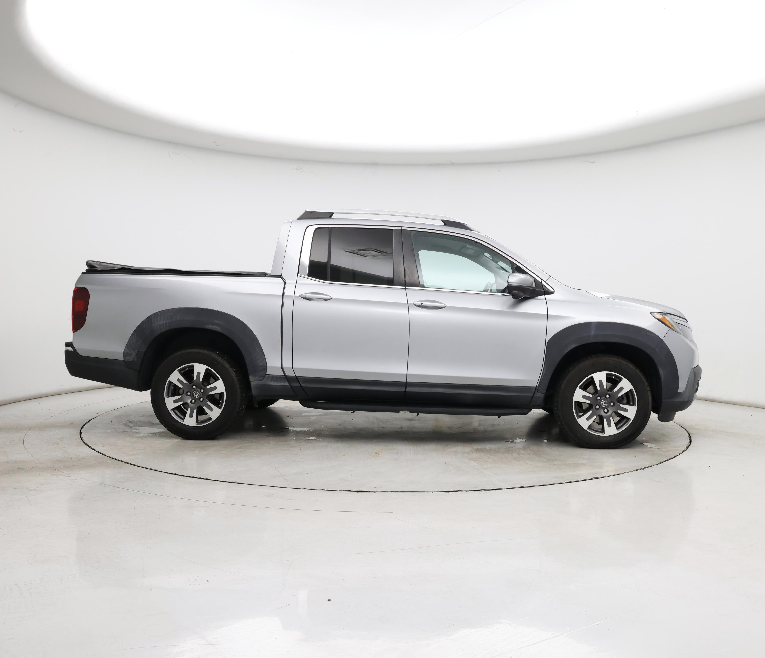 Thumbnail: 2017 Honda Ridgeline - 7