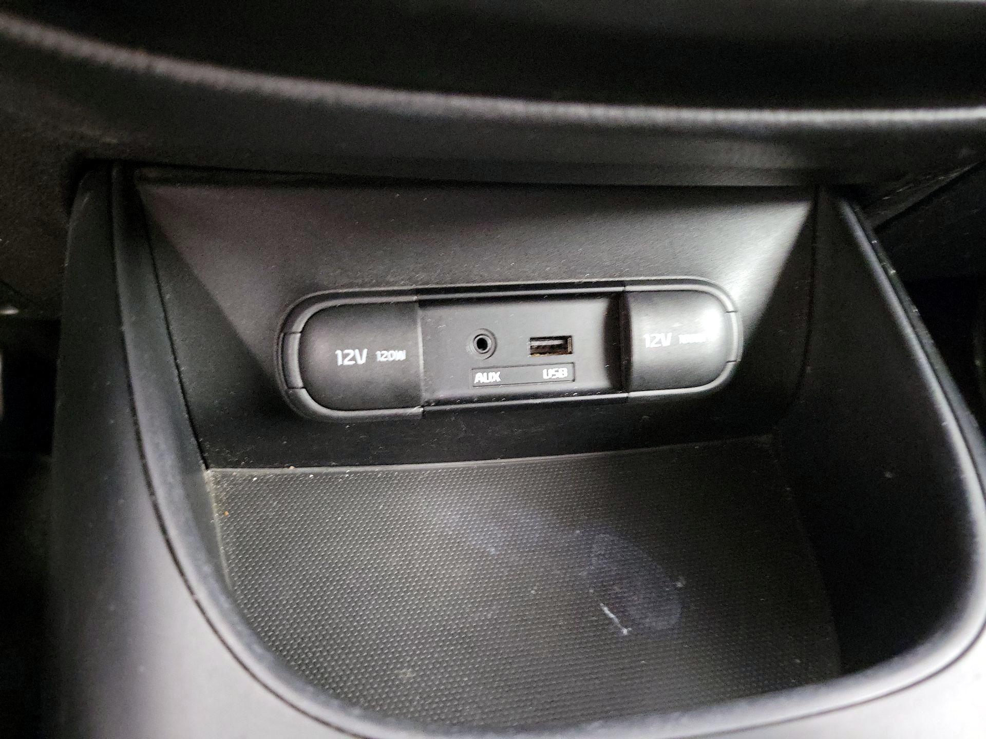 Thumbnail: 2014 Kia Soul - 17