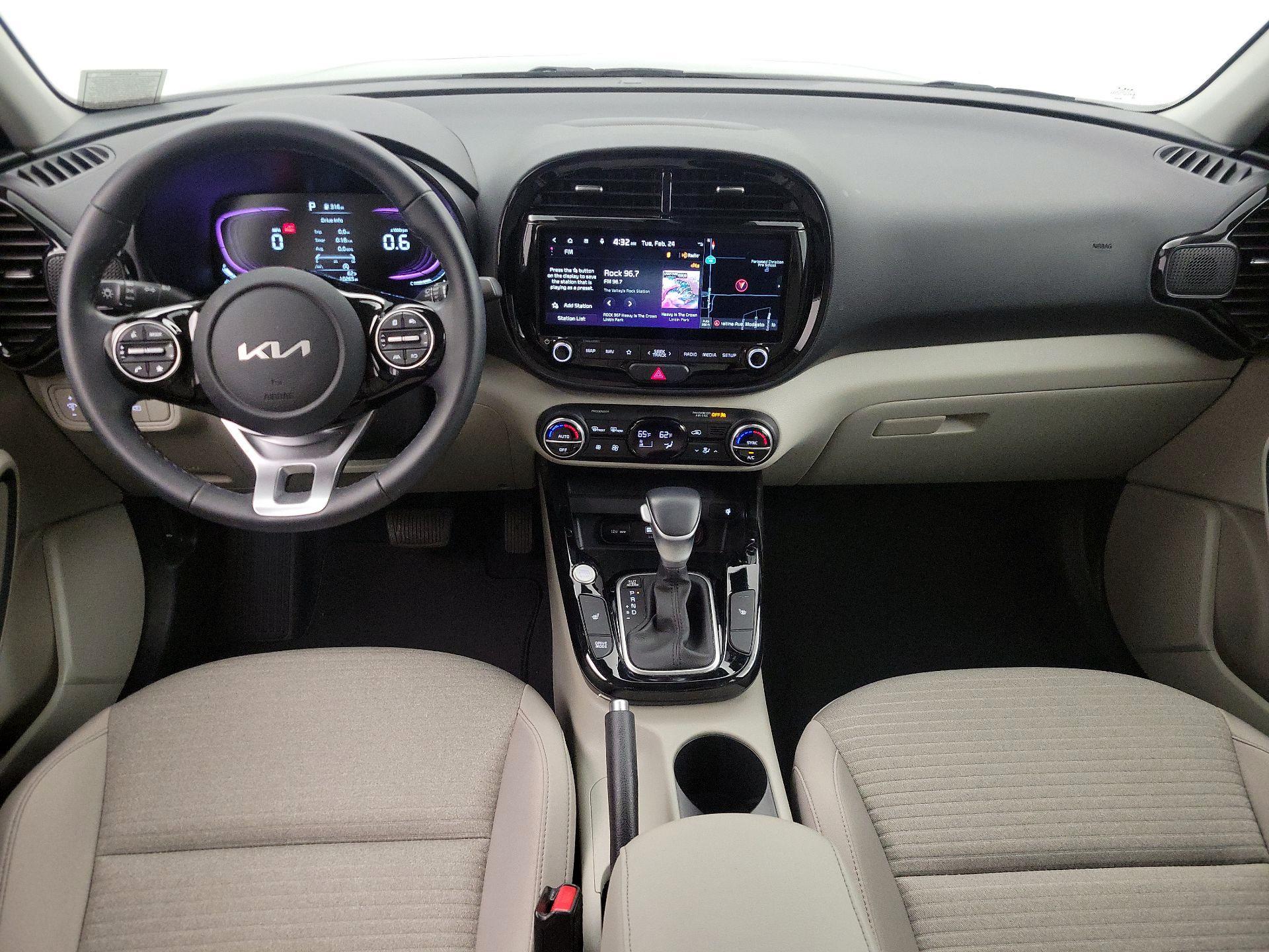 Thumbnail: 2023 Kia Soul - 9