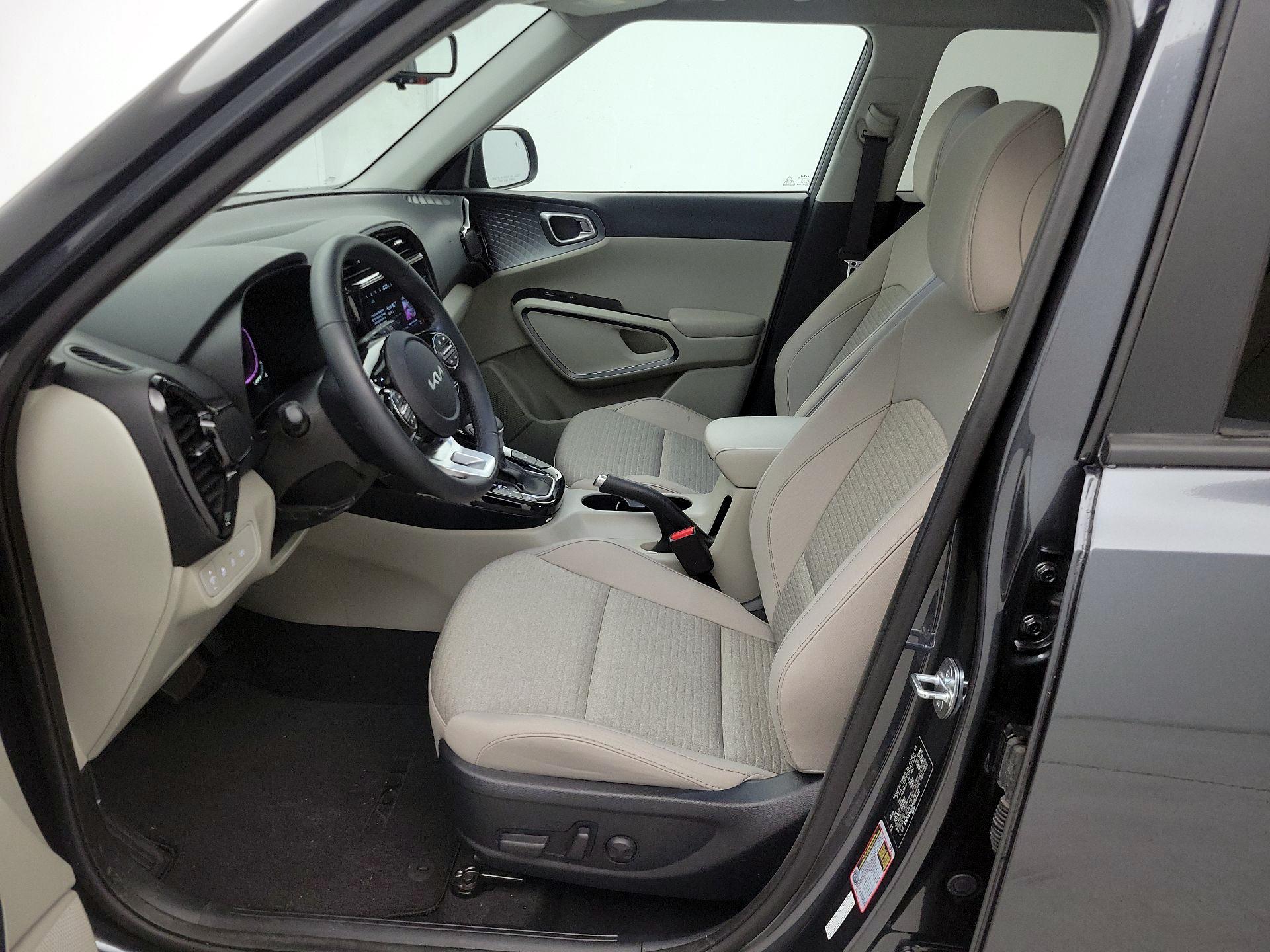 Thumbnail: 2023 Kia Soul - 11