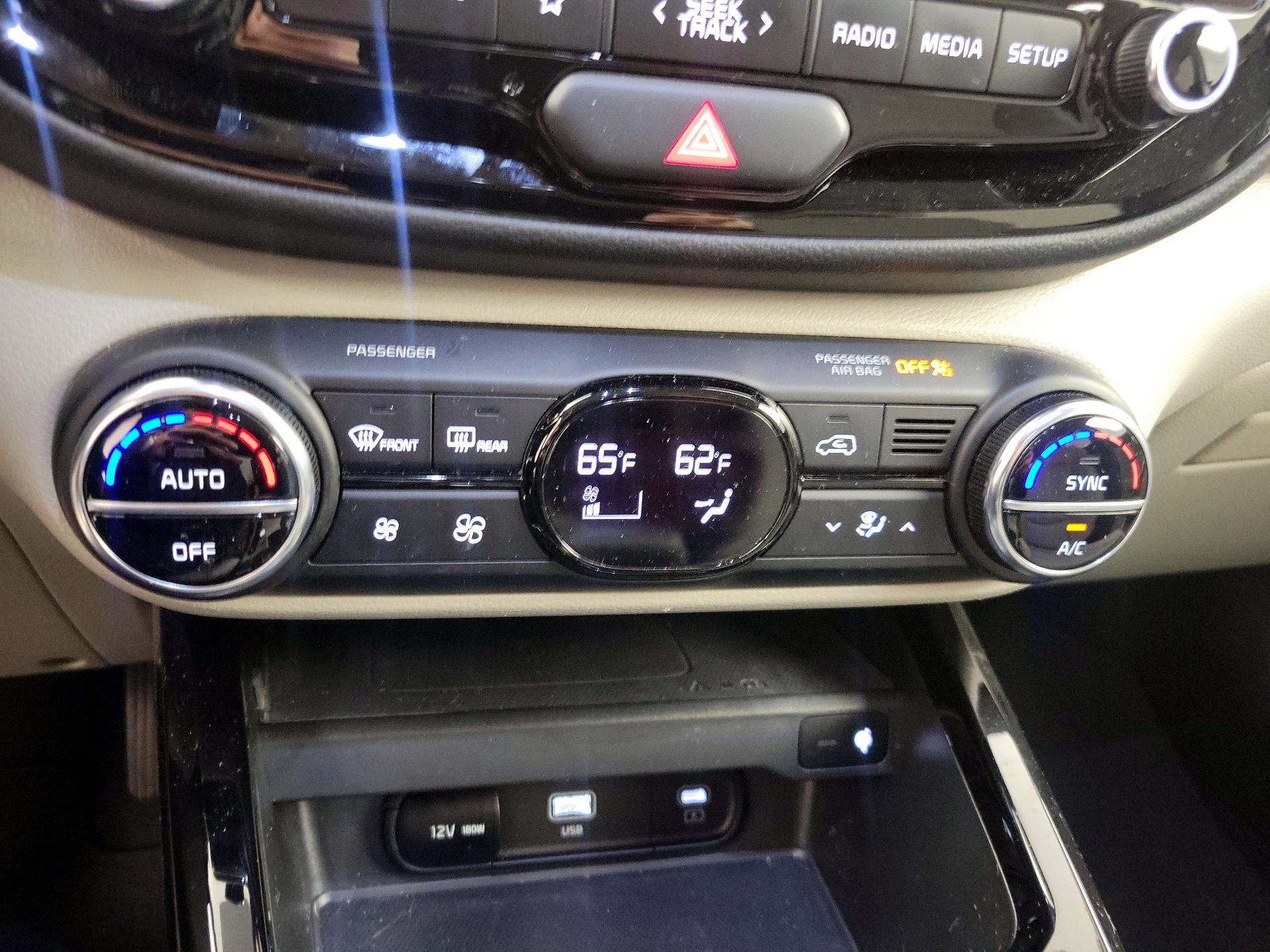 Thumbnail: 2023 Kia Soul - 17