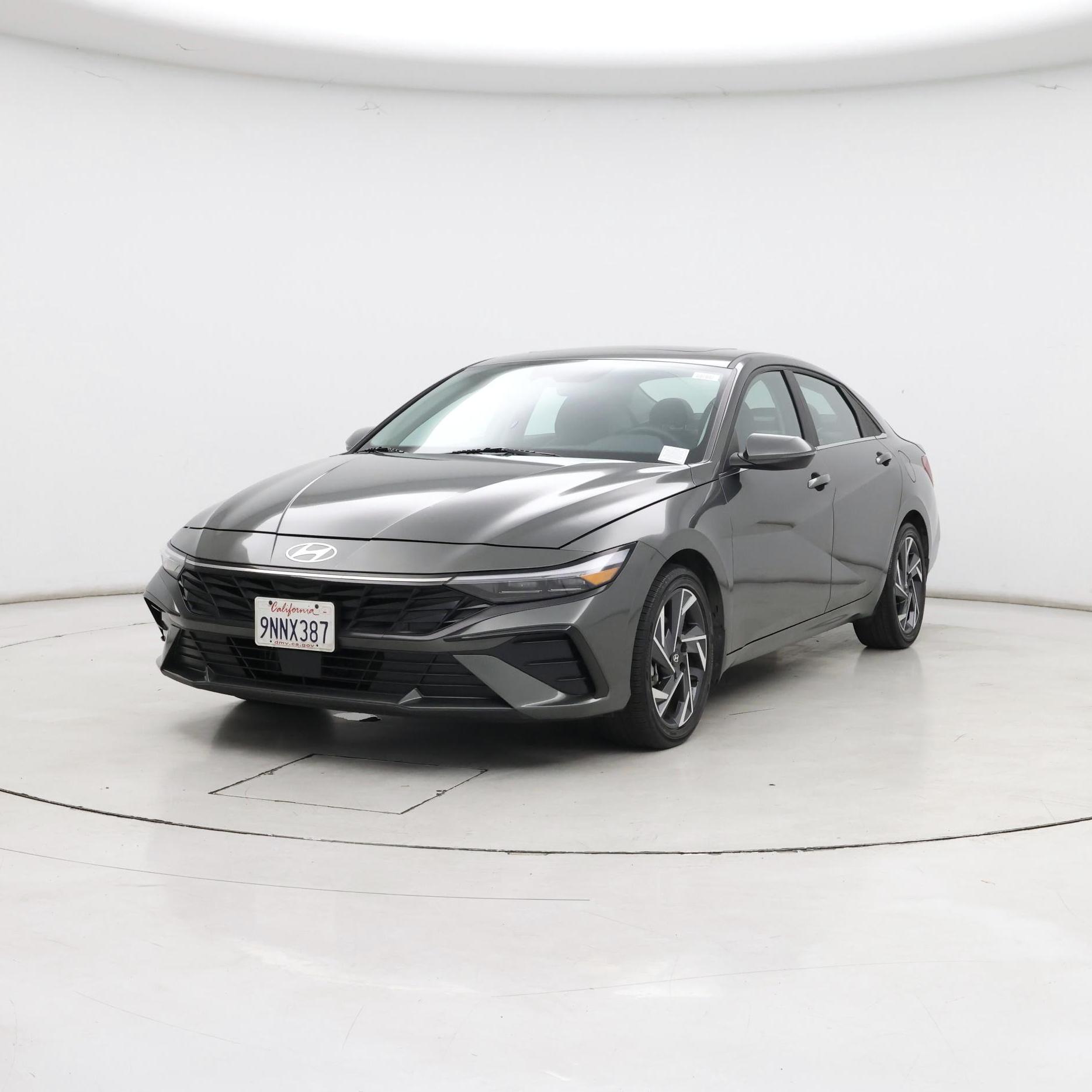 Thumbnail: 2024 Hyundai Elantra - 4