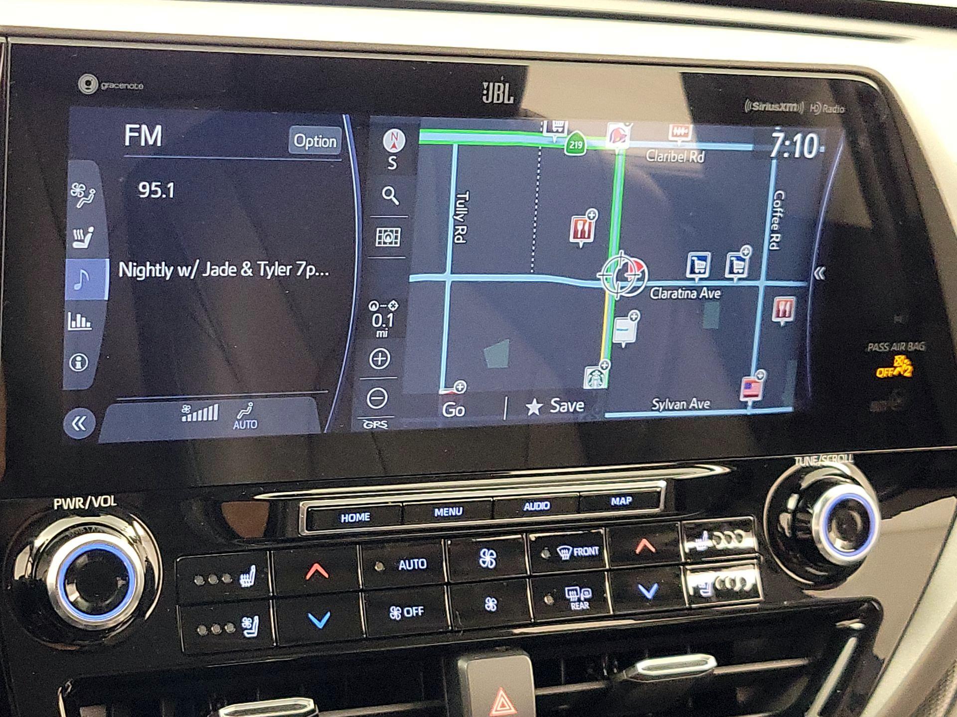 Thumbnail: 2021 Toyota Highlander - 14