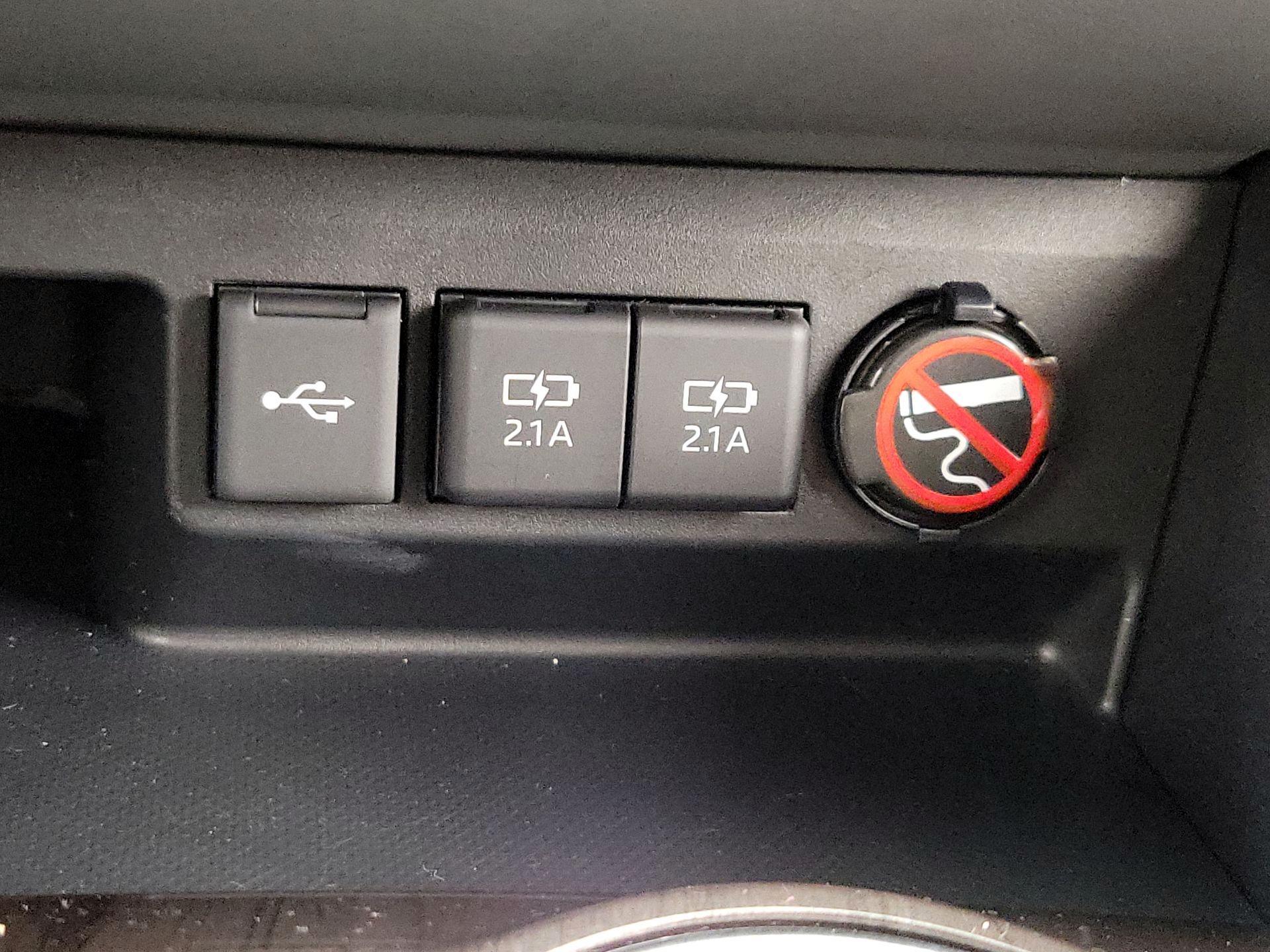 Thumbnail: 2021 Toyota Highlander - 19