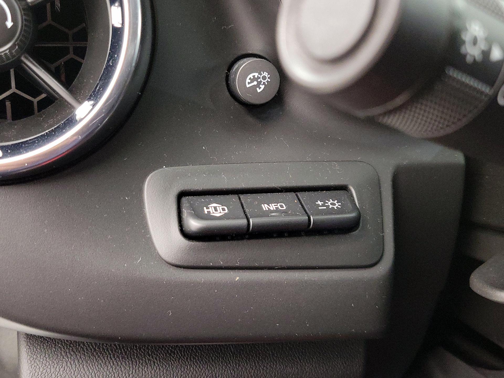 Thumbnail: 2021 Chevrolet Camaro - 13