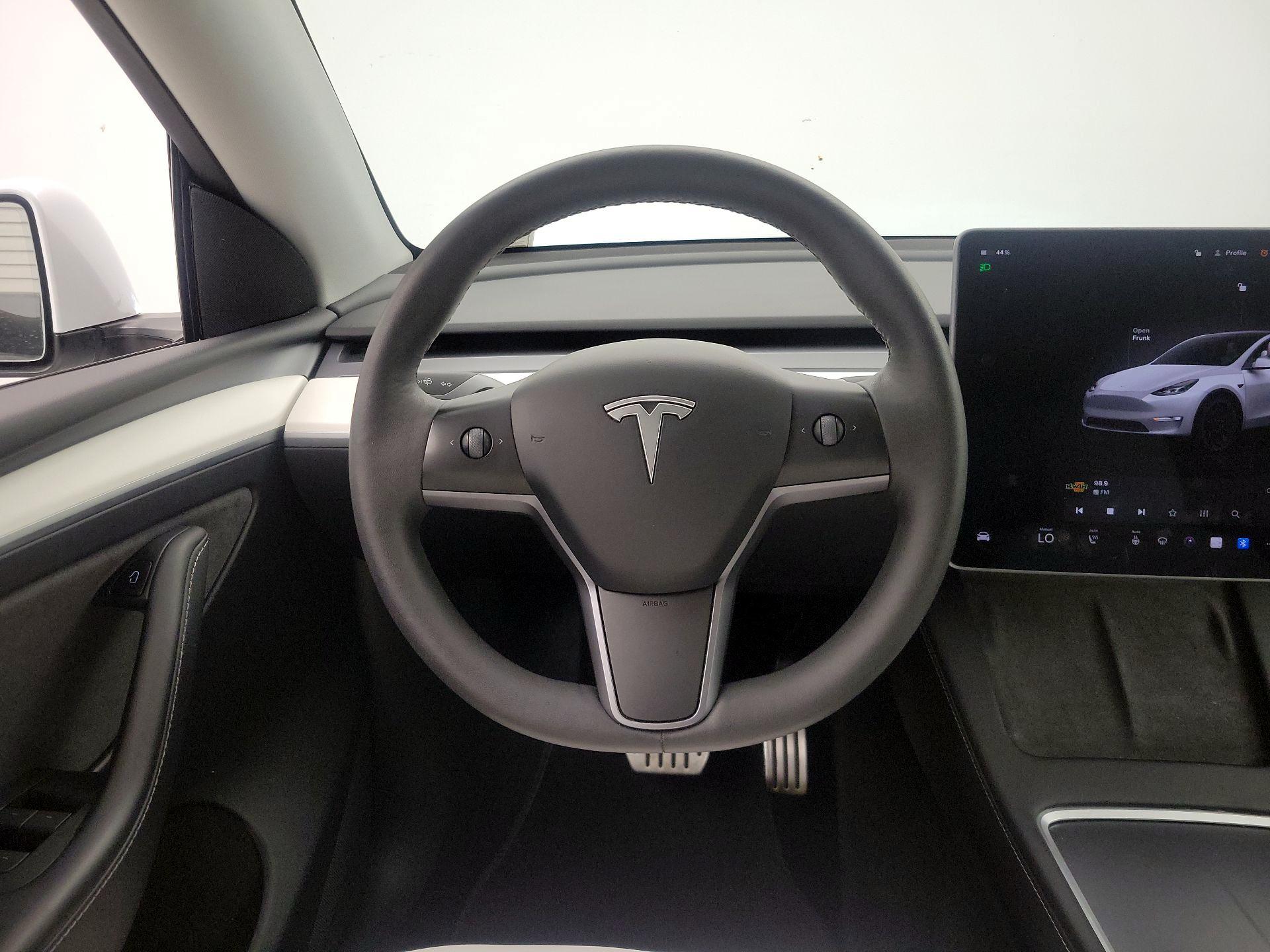 Thumbnail: 2023 Tesla Model Y - 10