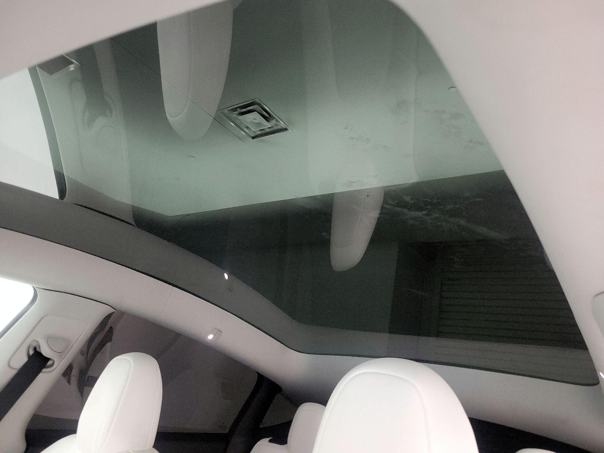 Thumbnail: 2023 Tesla Model Y - 18