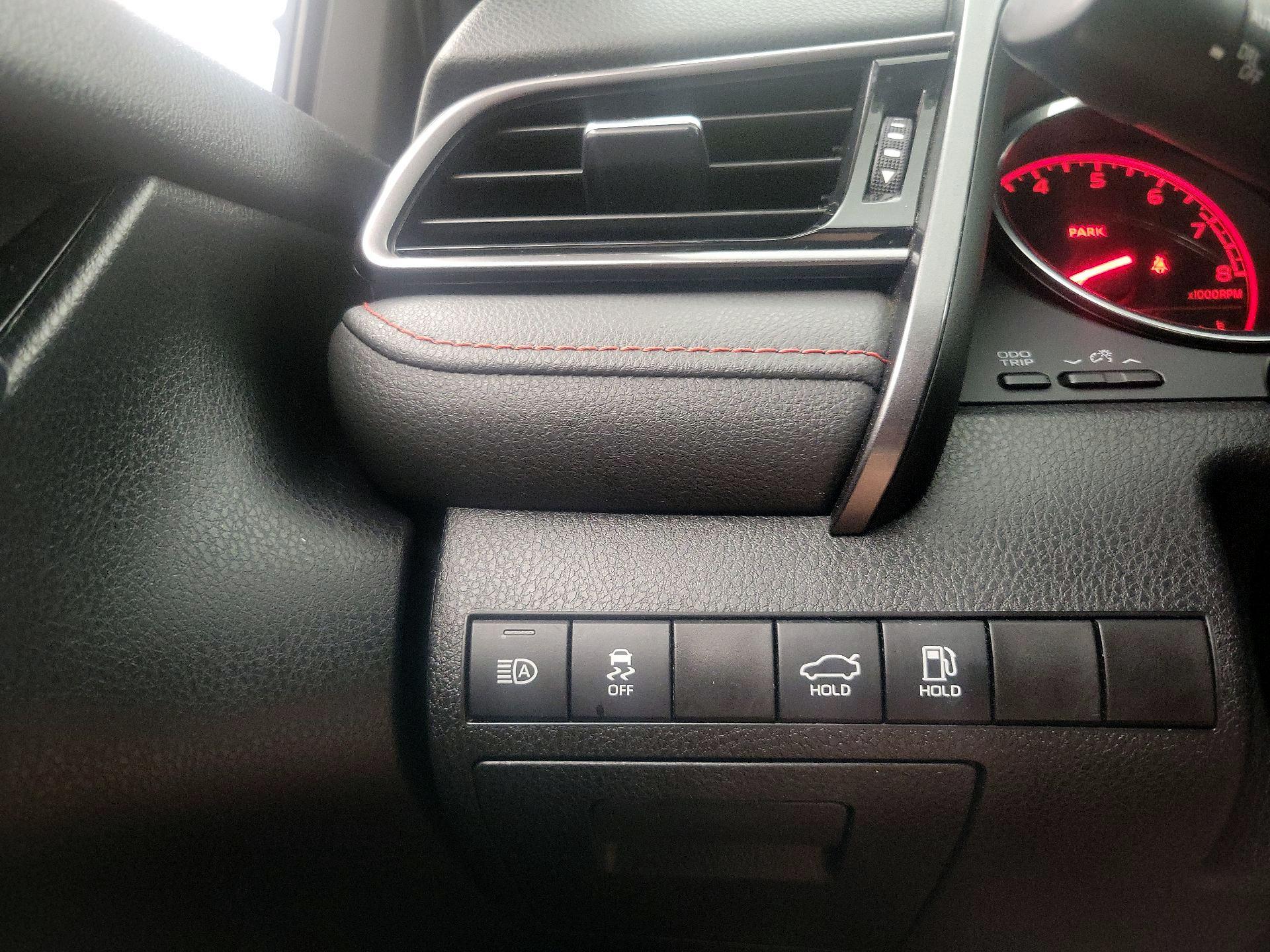 Thumbnail: 2020 Toyota Camry - 13