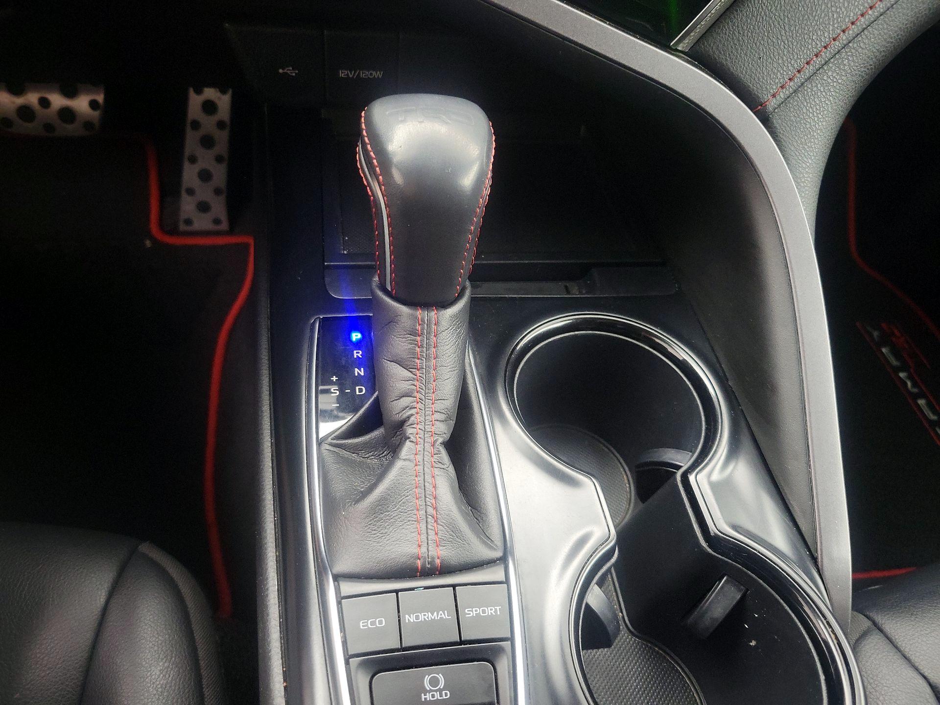 Thumbnail: 2020 Toyota Camry - 17