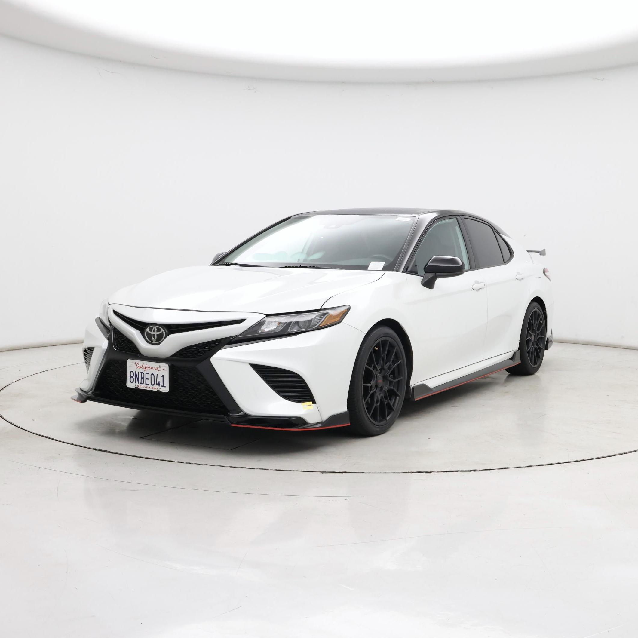 Thumbnail: 2020 Toyota Camry - 4