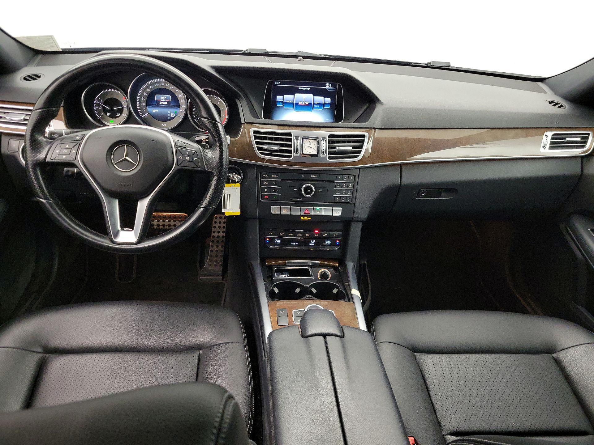 Thumbnail: 2016 Mercedes-Benz E-Class - 9