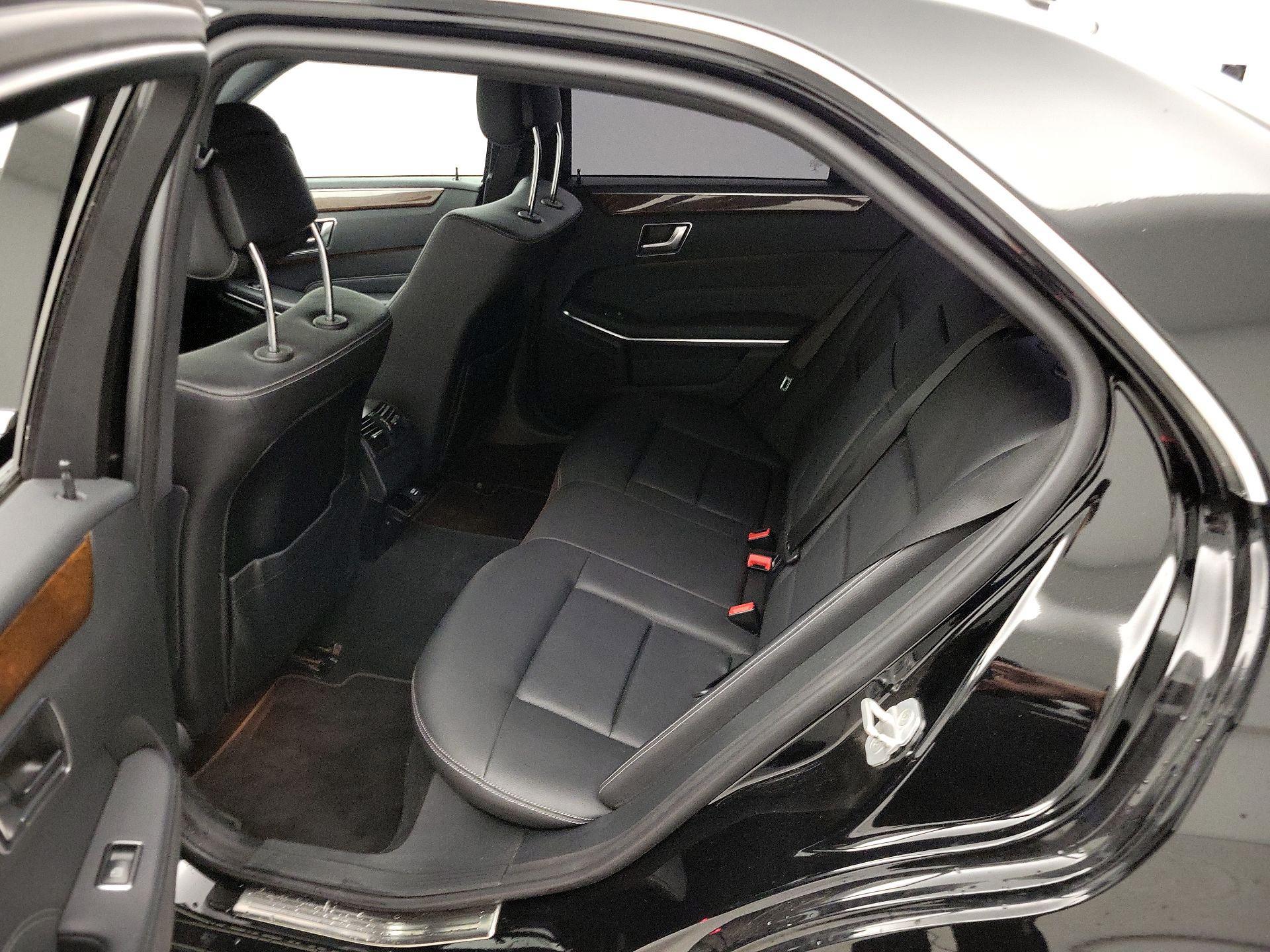 Thumbnail: 2016 Mercedes-Benz E-Class - 20