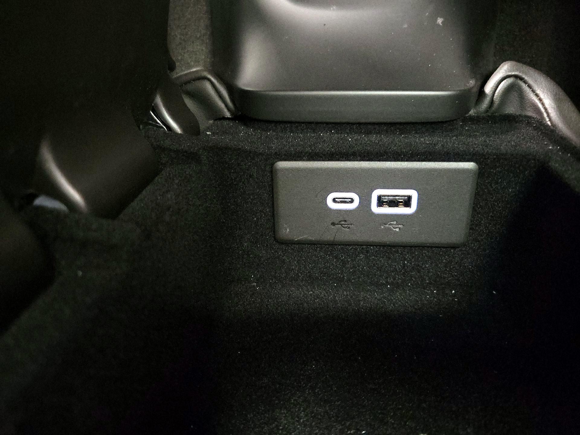 Thumbnail: 2024 Chevrolet Corvette - 18