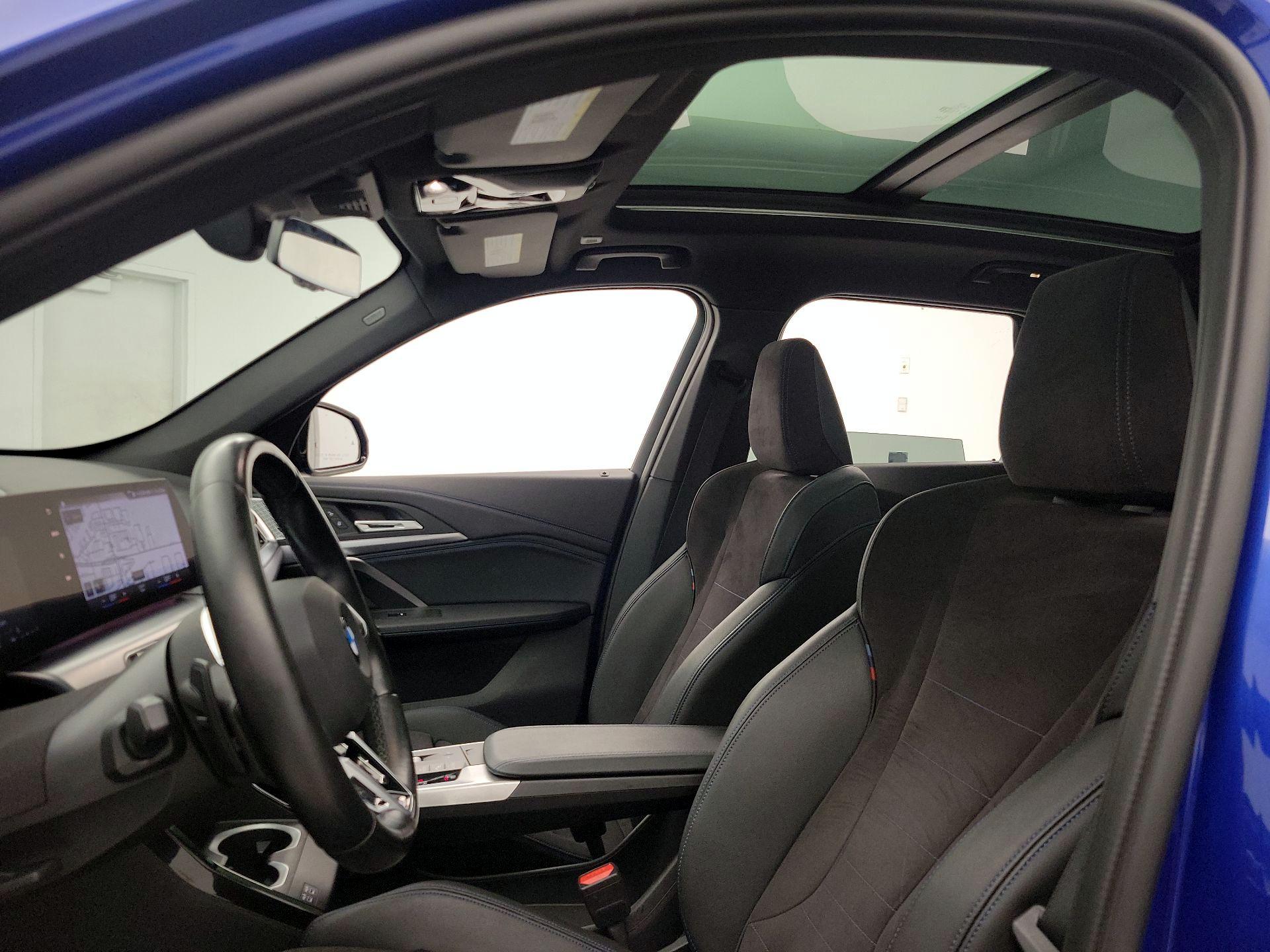 Thumbnail: 2023 BMW X1 - 20