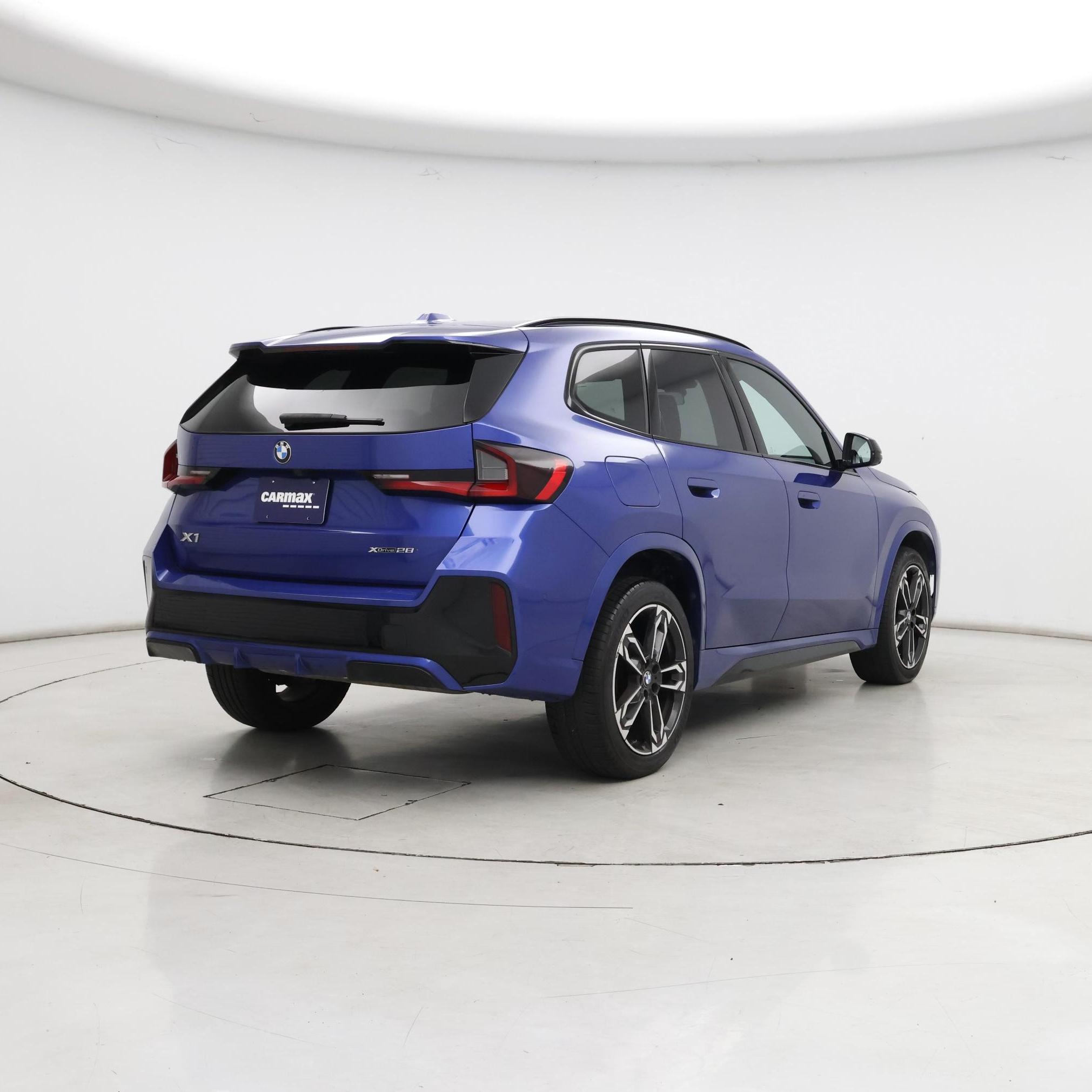 Thumbnail: 2023 BMW X1 - 8
