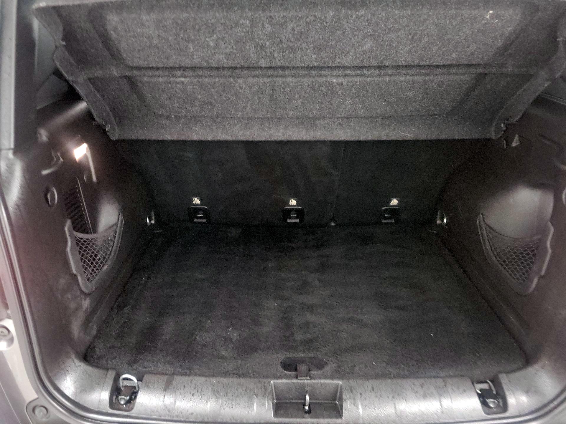 Thumbnail: 2018 Jeep Renegade - 20