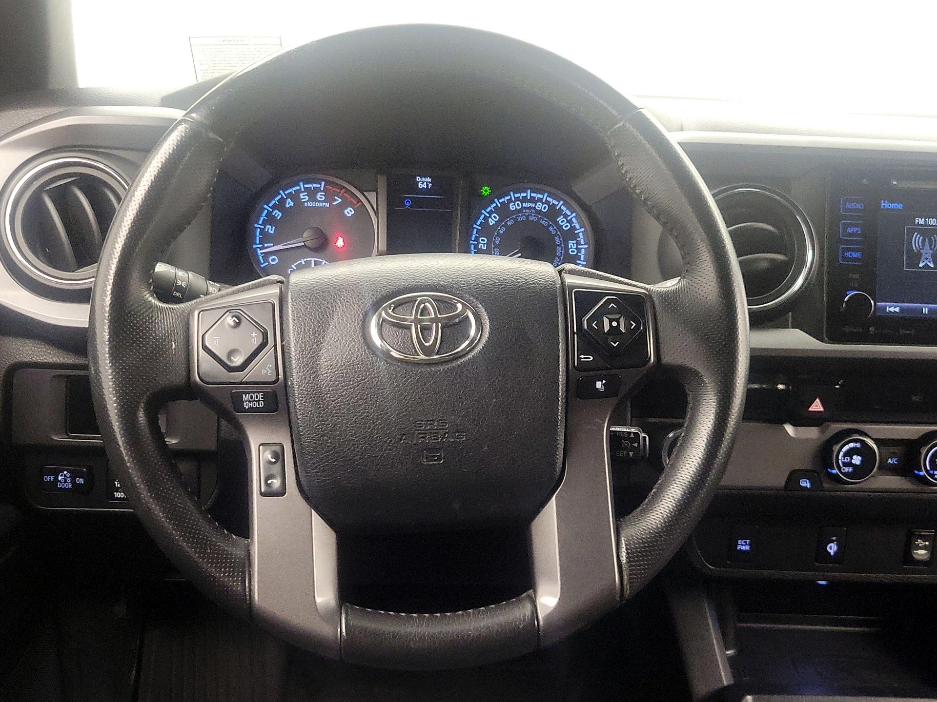 Thumbnail: 2017 Toyota Tacoma - 10