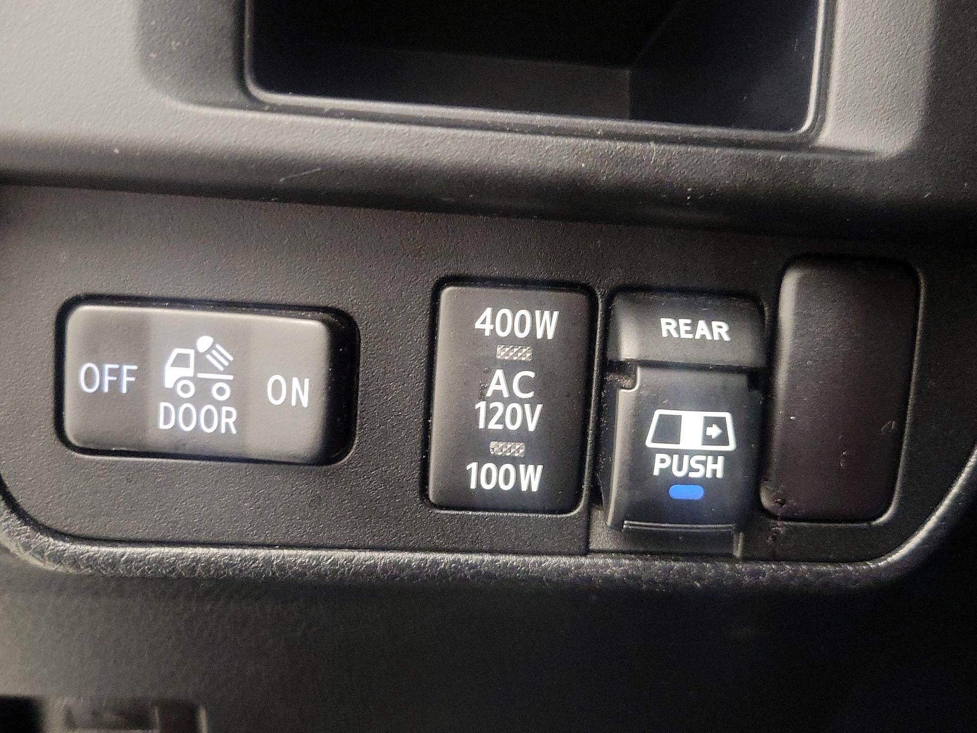 Thumbnail: 2017 Toyota Tacoma - 13