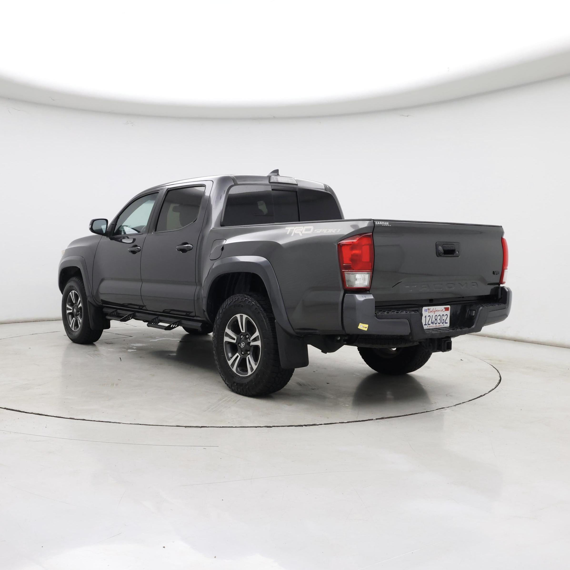 Thumbnail: 2017 Toyota Tacoma - 2