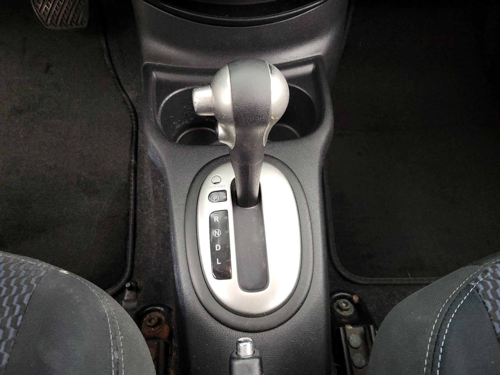 Thumbnail: 2014 Nissan Versa Note - 16