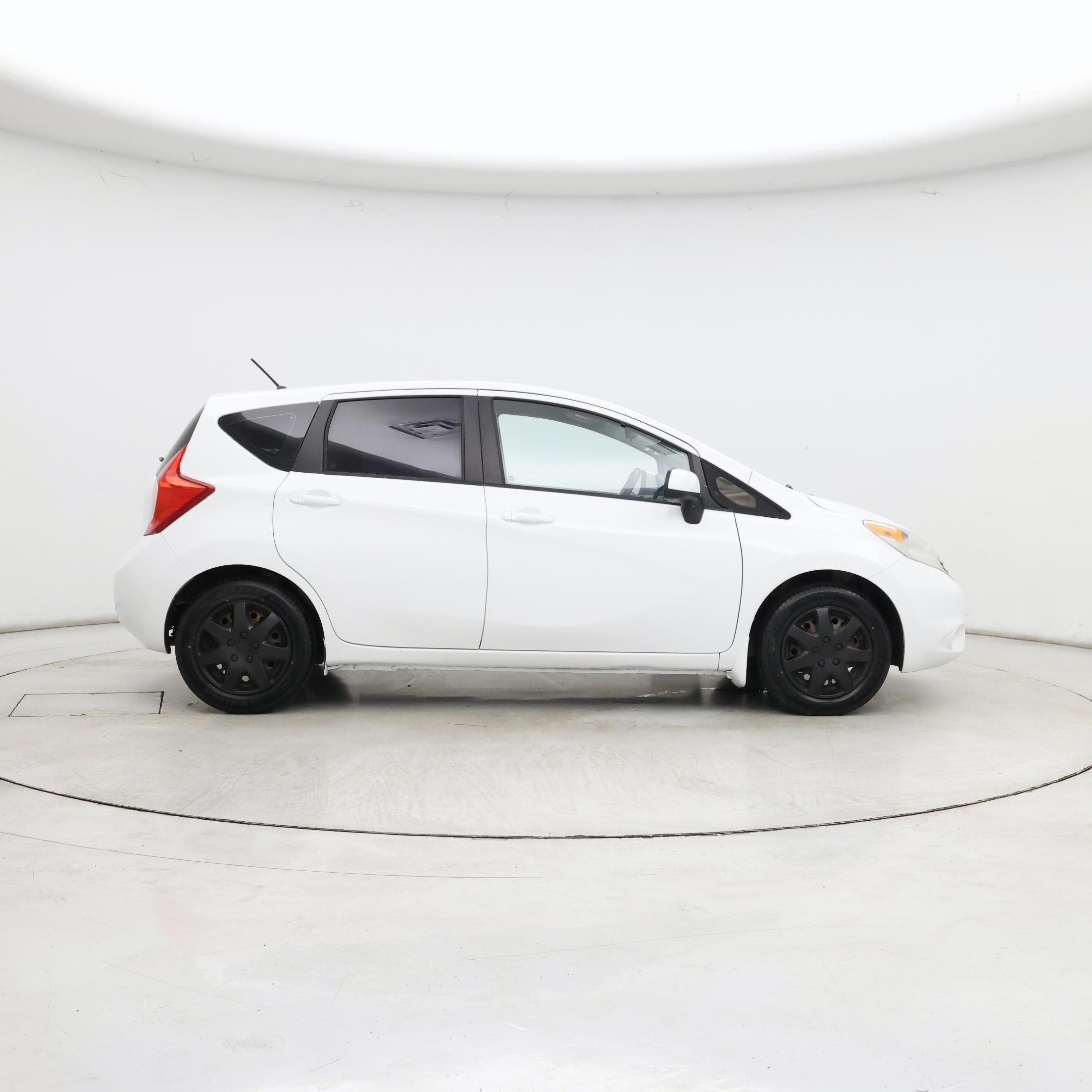 Thumbnail: 2014 Nissan Versa Note - 7