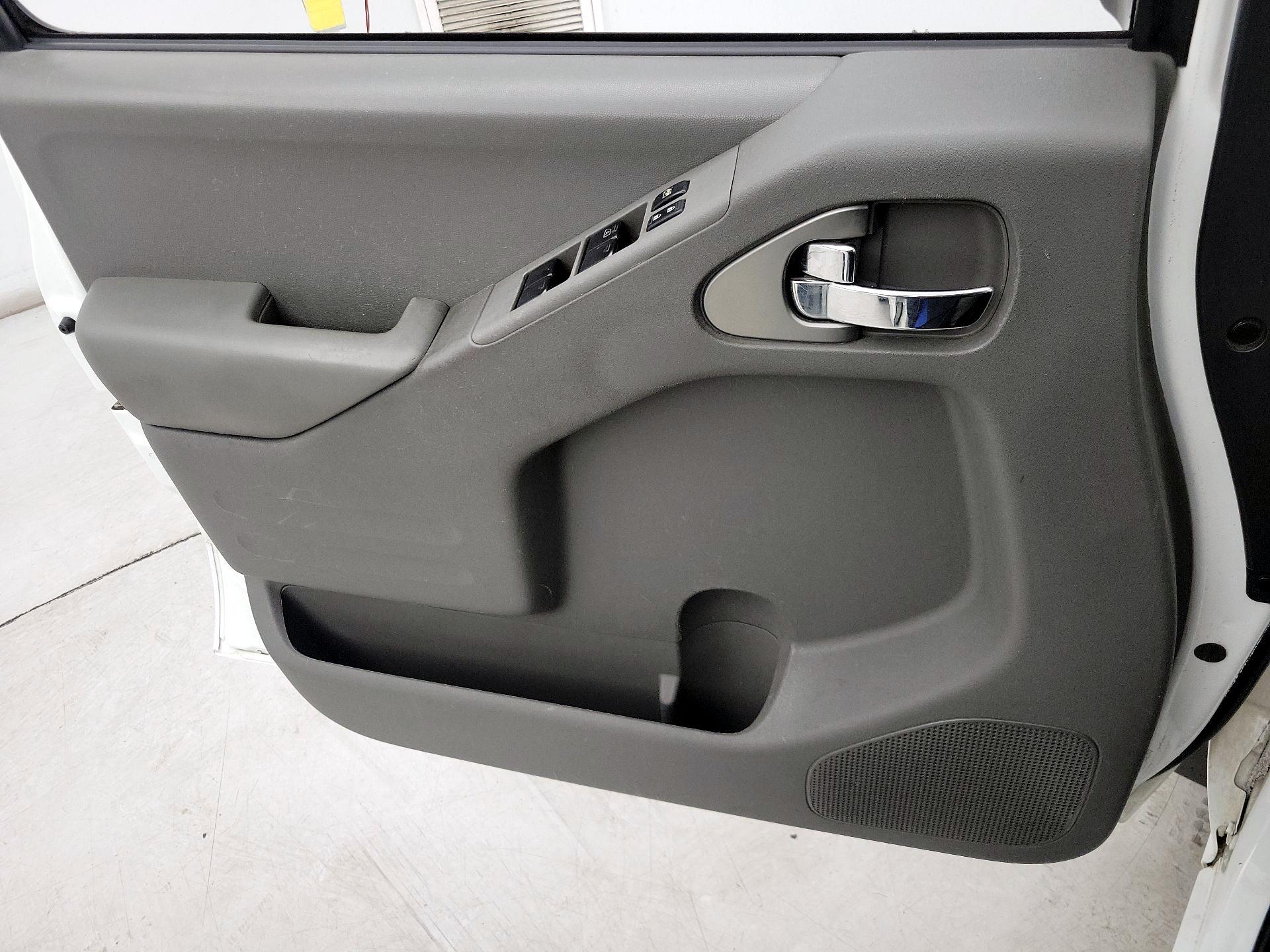 Thumbnail: 2016 Nissan Frontier - 12