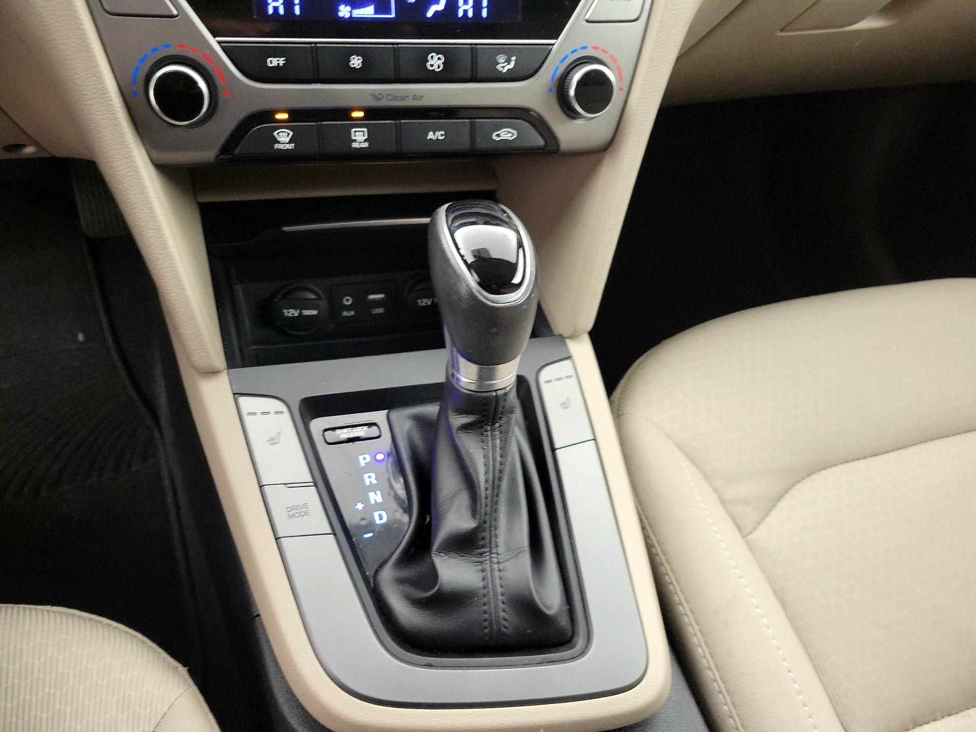 Thumbnail: 2017 Hyundai Elantra - 17