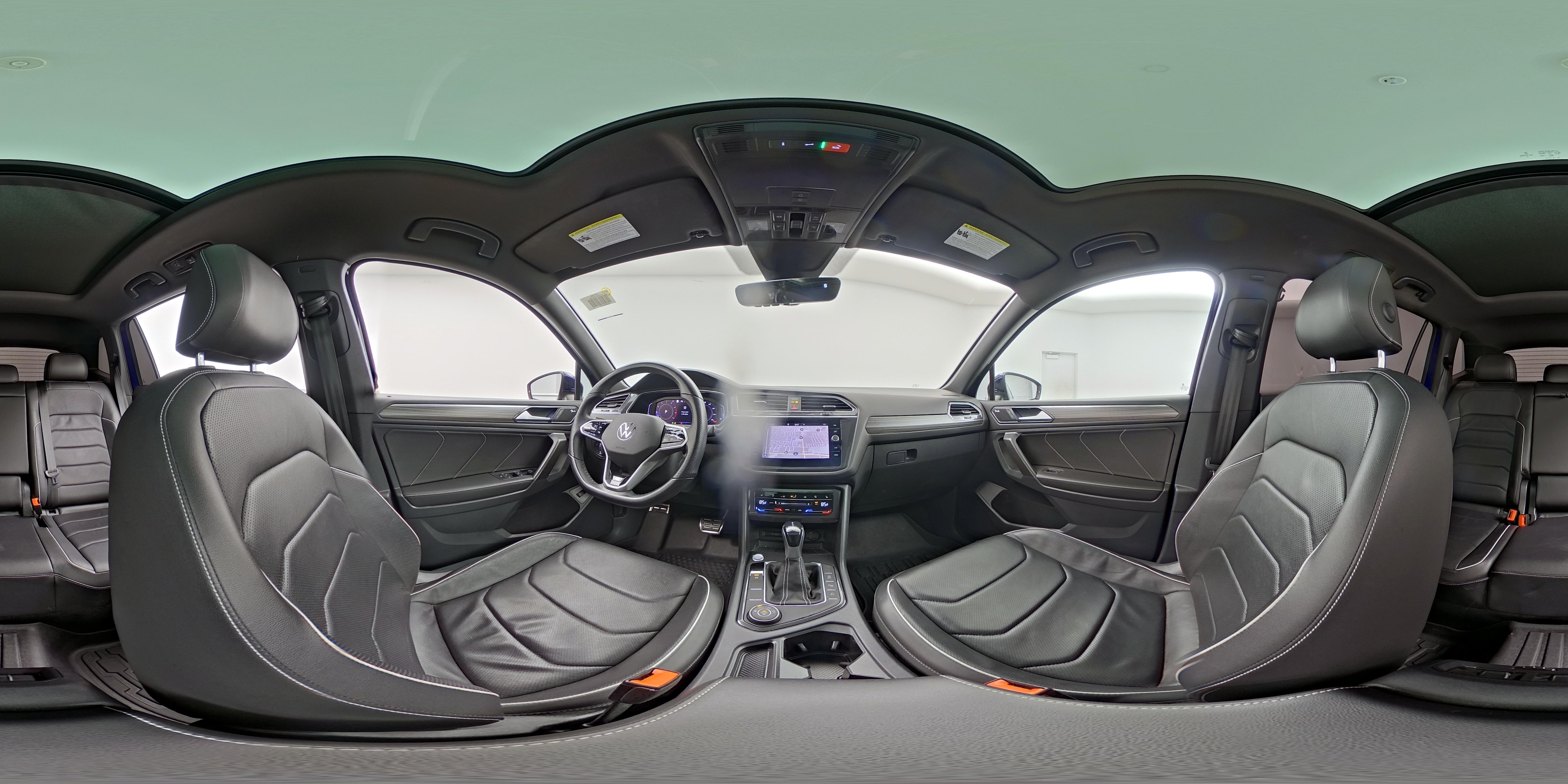 2022 Volkswagen Tiguan SEL R-LINE - Photo 26