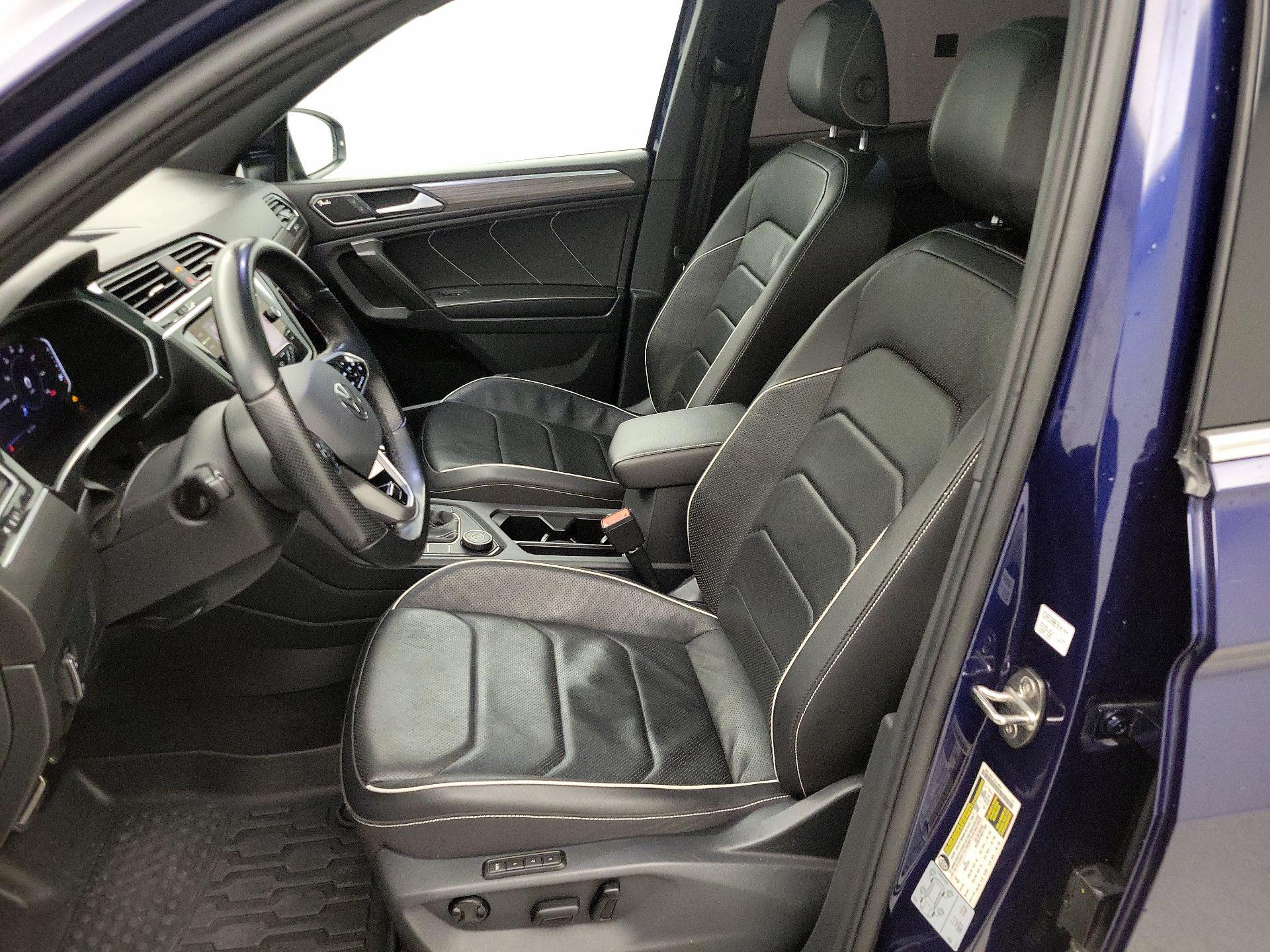 Thumbnail: 2022 Volkswagen Tiguan - 11