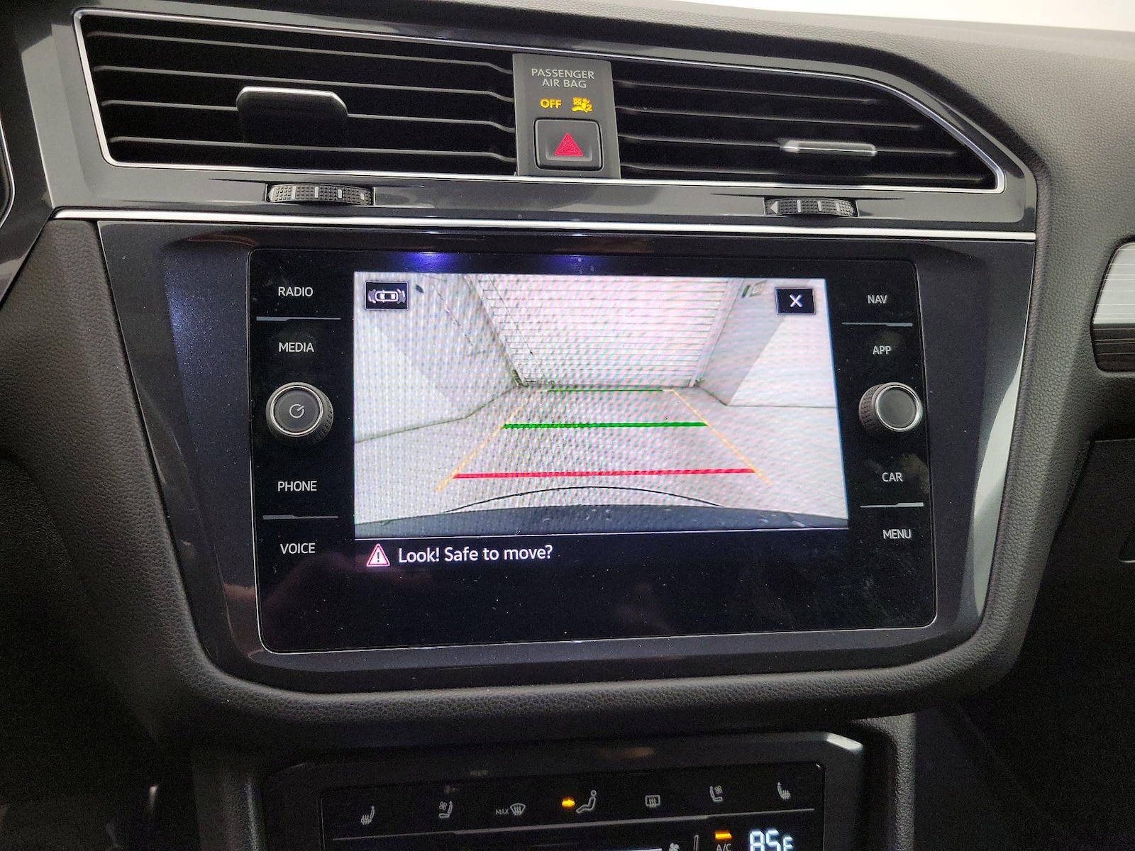 2022 Volkswagen Tiguan SEL R-LINE - Photo 16