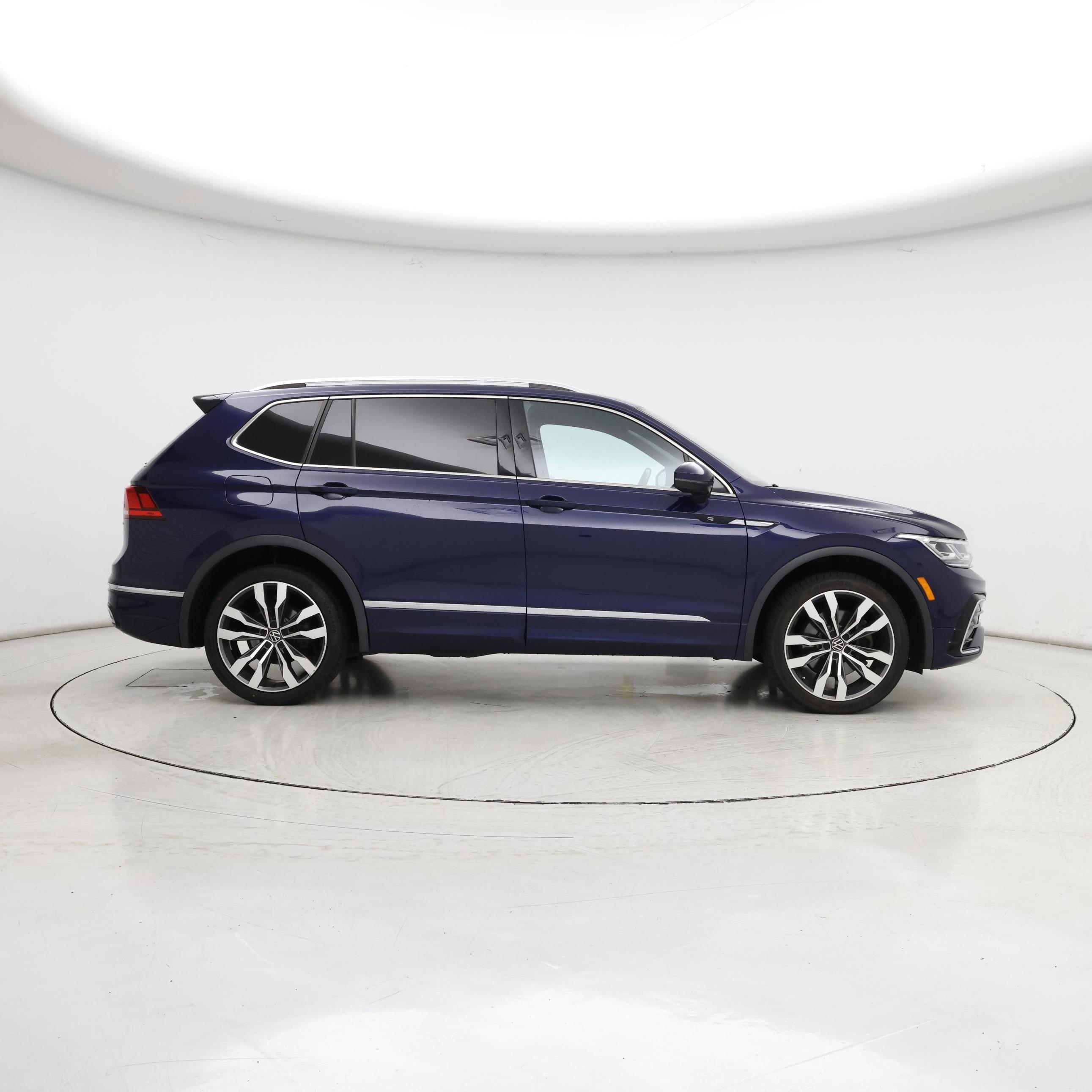 Thumbnail: 2022 Volkswagen Tiguan - 7