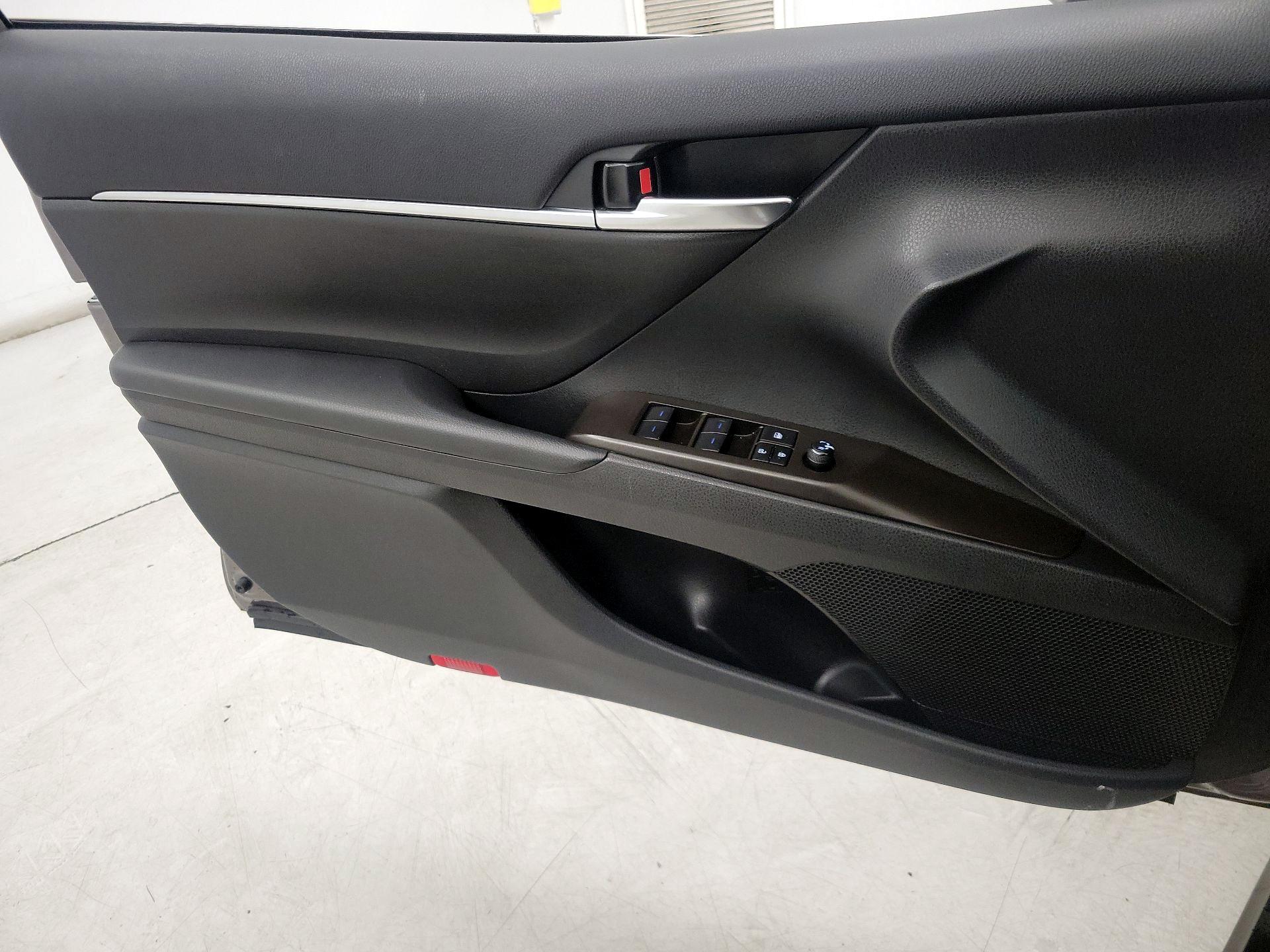 Thumbnail: 2024 Toyota Camry - 12