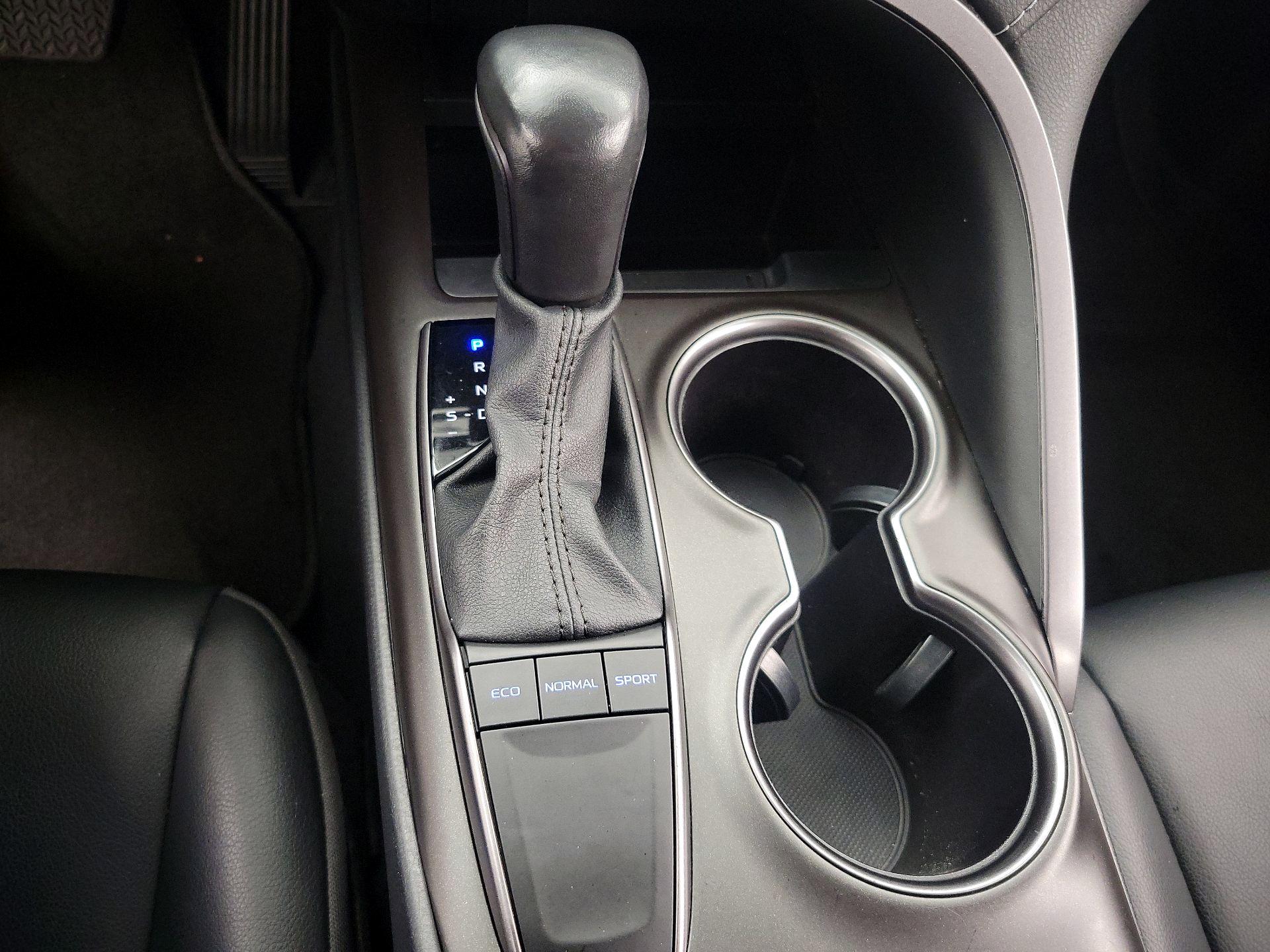 Thumbnail: 2024 Toyota Camry - 17