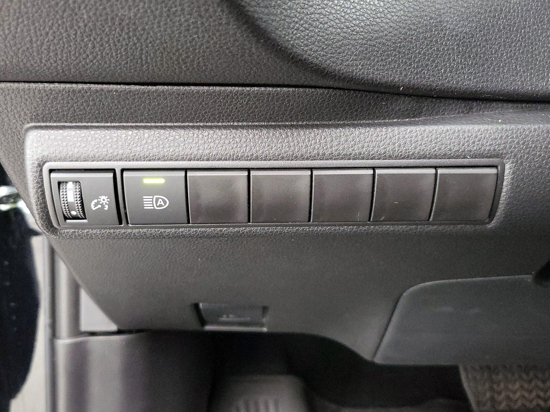 Thumbnail: 2025 Toyota Corolla - 13