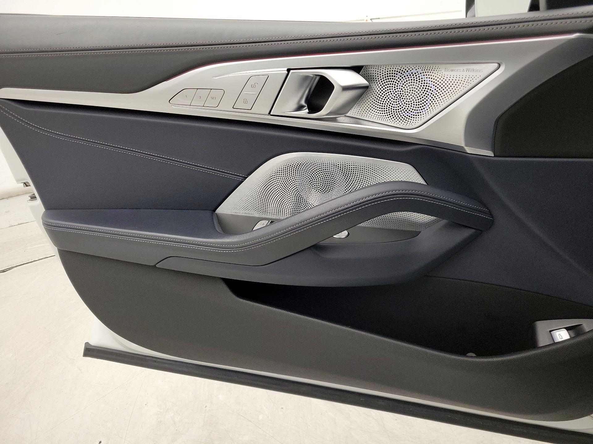 Thumbnail: 2020 BMW 8 Series - 12